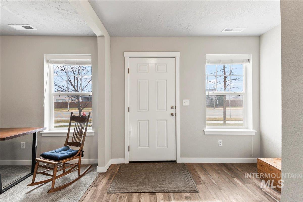 7662 S Sea Breeze Way, Boise, Idaho 83709, 3 Bedrooms, 2.5 Bathrooms, Residential For Sale, Price $470,000, 98975368