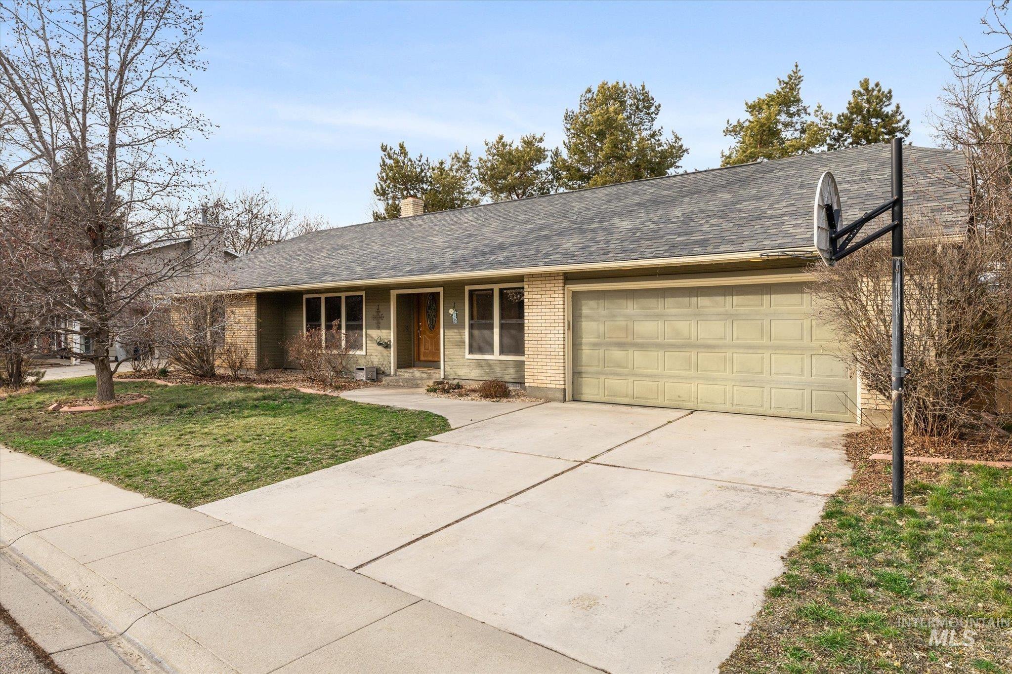 11962 Musket Dr, Boise, Idaho 83713, 3 Bedrooms, 2 Bathrooms, Residential For Sale, Price $399,900,MLS 98975371