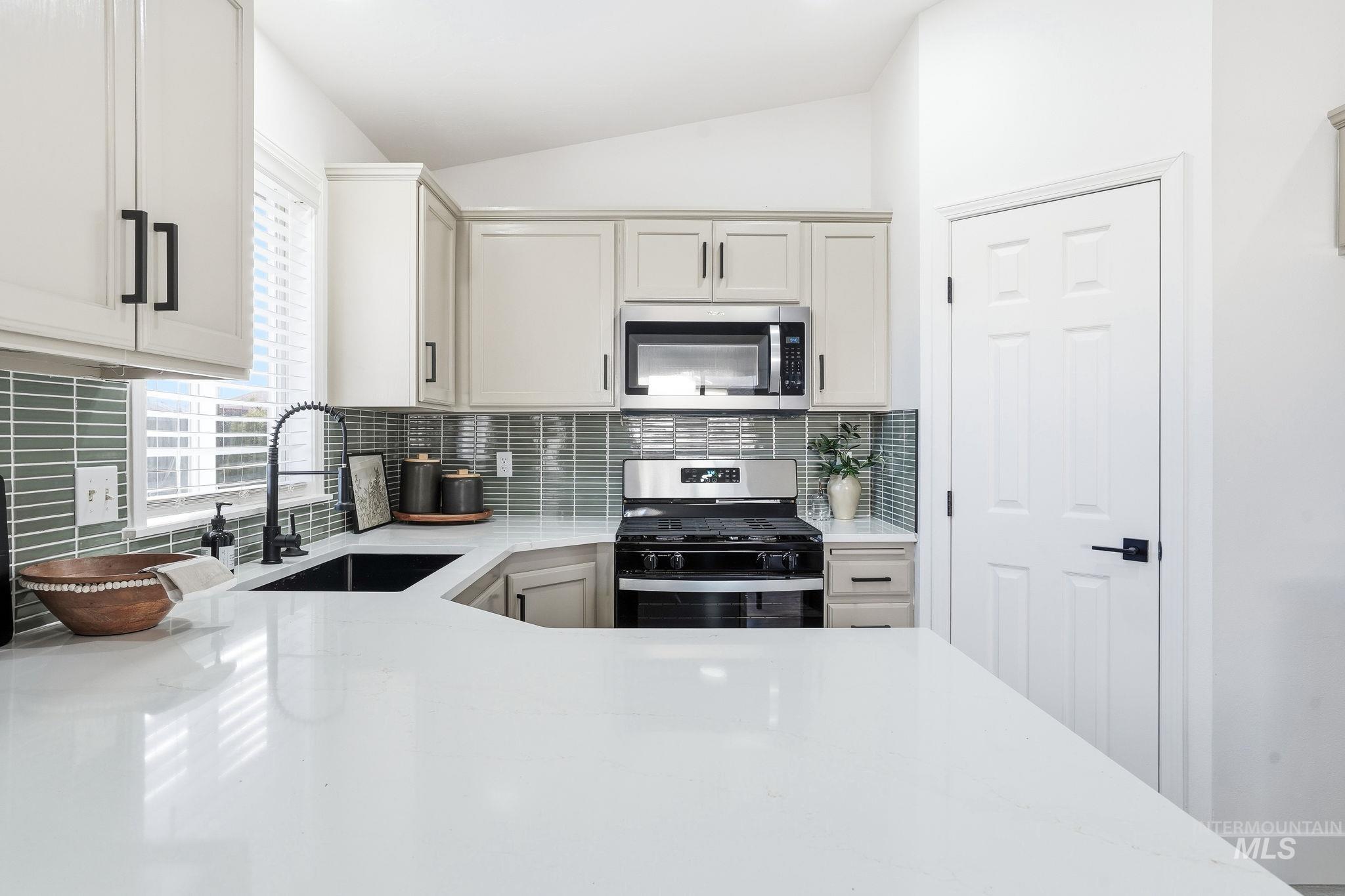 708 N Brownfield Dr, Meridian, Idaho 83642, 3 Bedrooms, 2 Bathrooms, Residential For Sale, Price $415,000,MLS 98975372