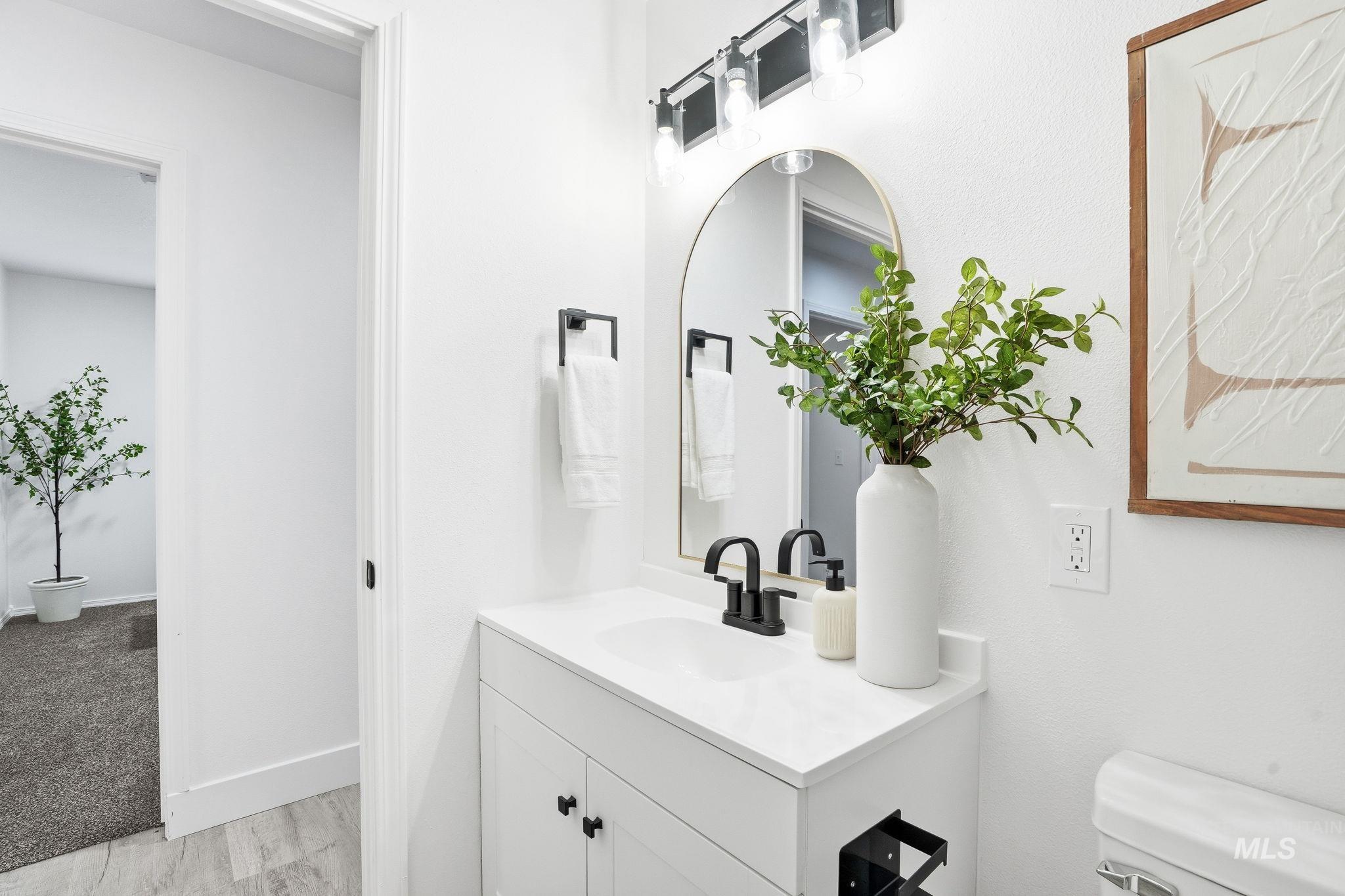 708 N Brownfield Dr, Meridian, Idaho 83642, 3 Bedrooms, 2 Bathrooms, Residential For Sale, Price $415,000,MLS 98975372