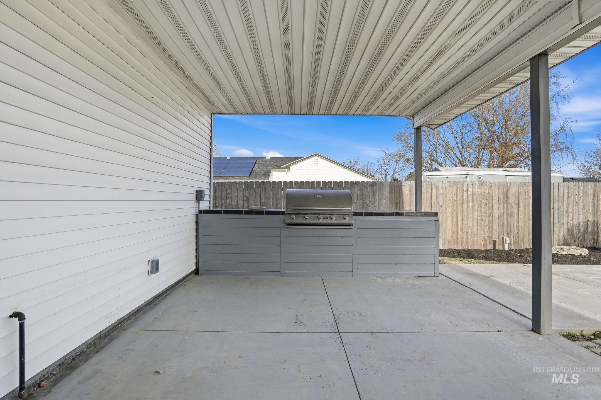 708 N Brownfield Dr, Meridian, Idaho 83642, 3 Bedrooms, 2 Bathrooms, Residential For Sale, Price $415,000,MLS 98975372