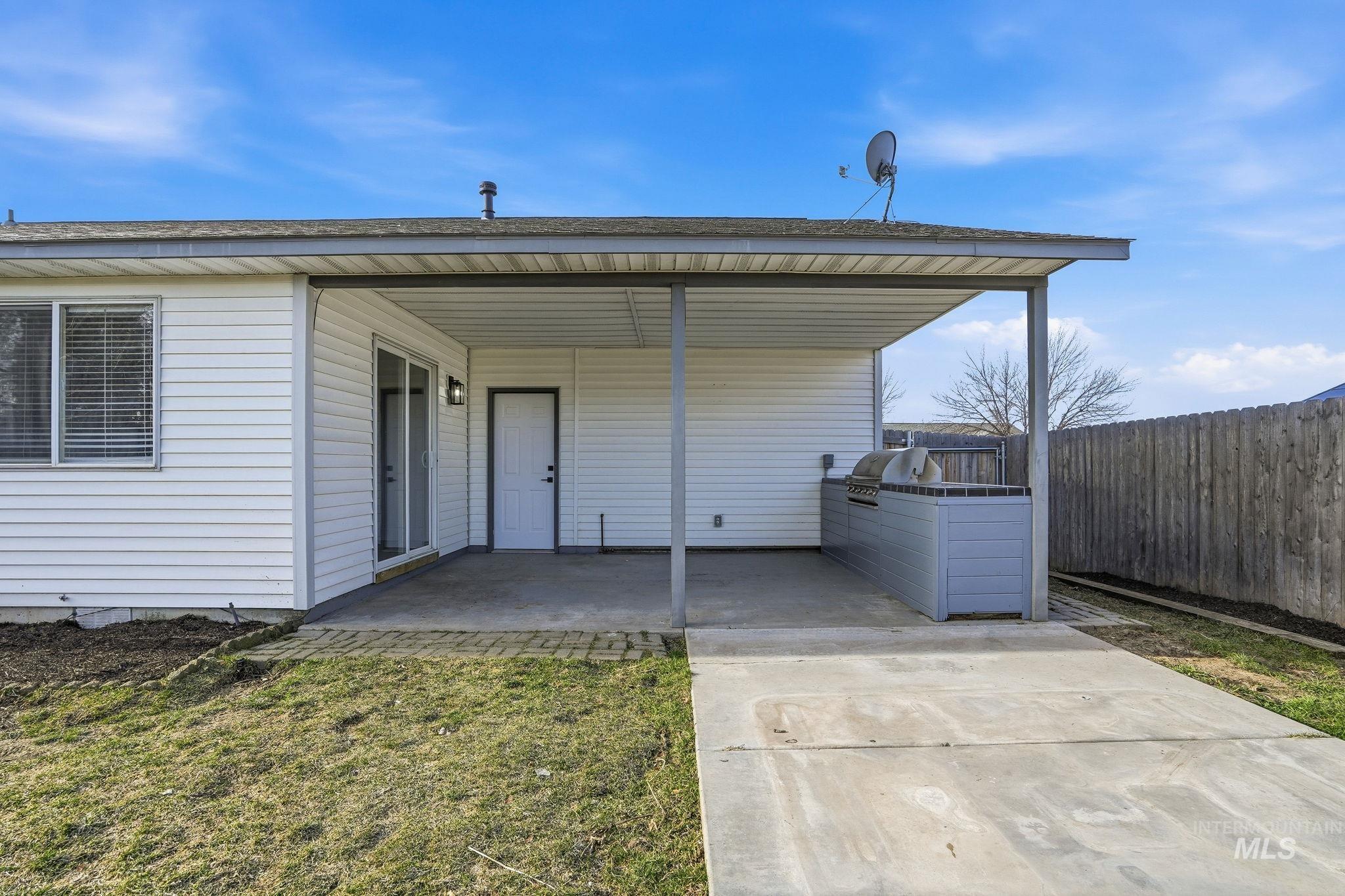 708 N Brownfield Dr, Meridian, Idaho 83642, 3 Bedrooms, 2 Bathrooms, Residential For Sale, Price $415,000,MLS 98975372