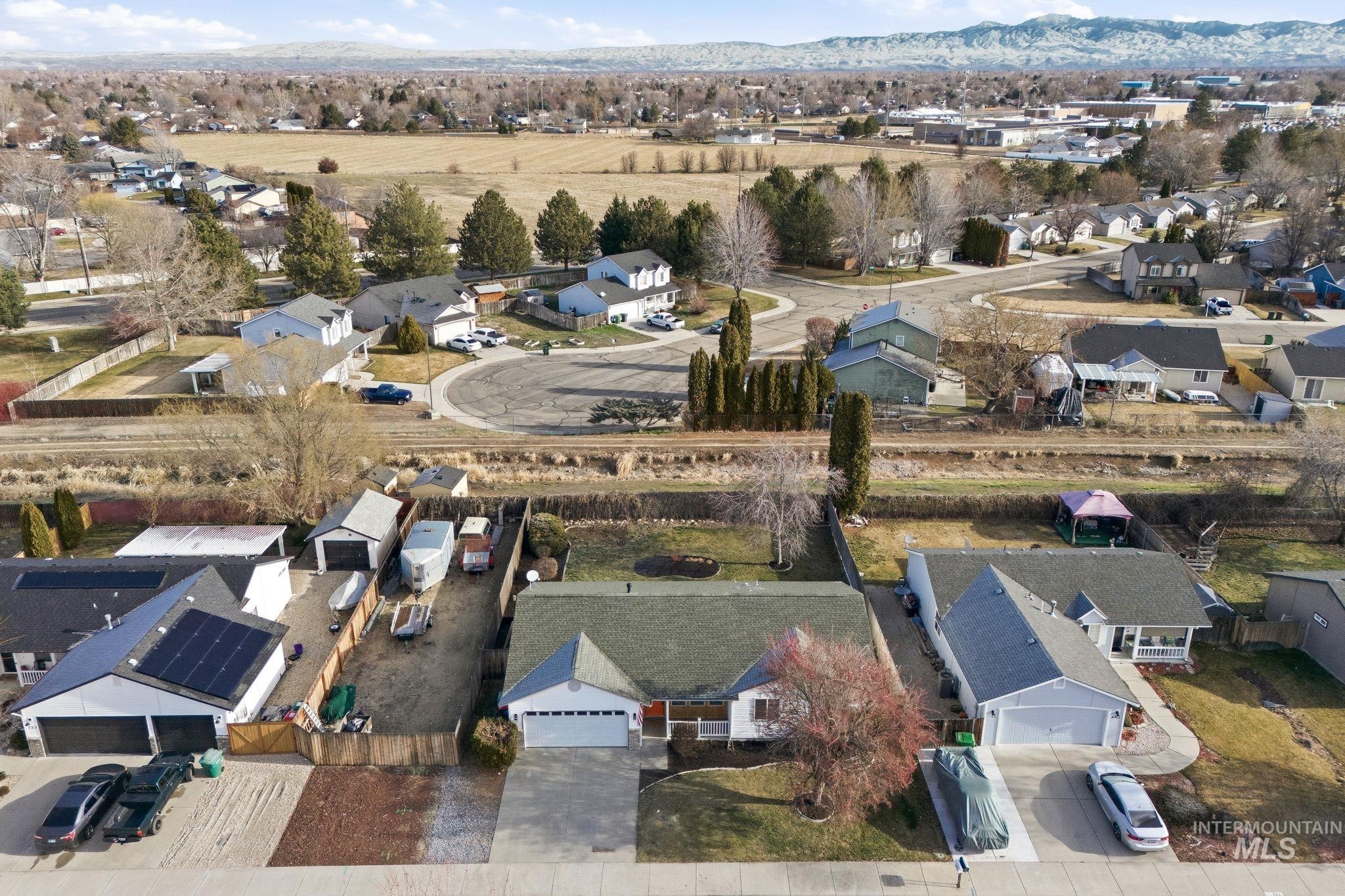 708 N Brownfield Dr, Meridian, Idaho 83642, 3 Bedrooms, 2 Bathrooms, Residential For Sale, Price $415,000,MLS 98975372