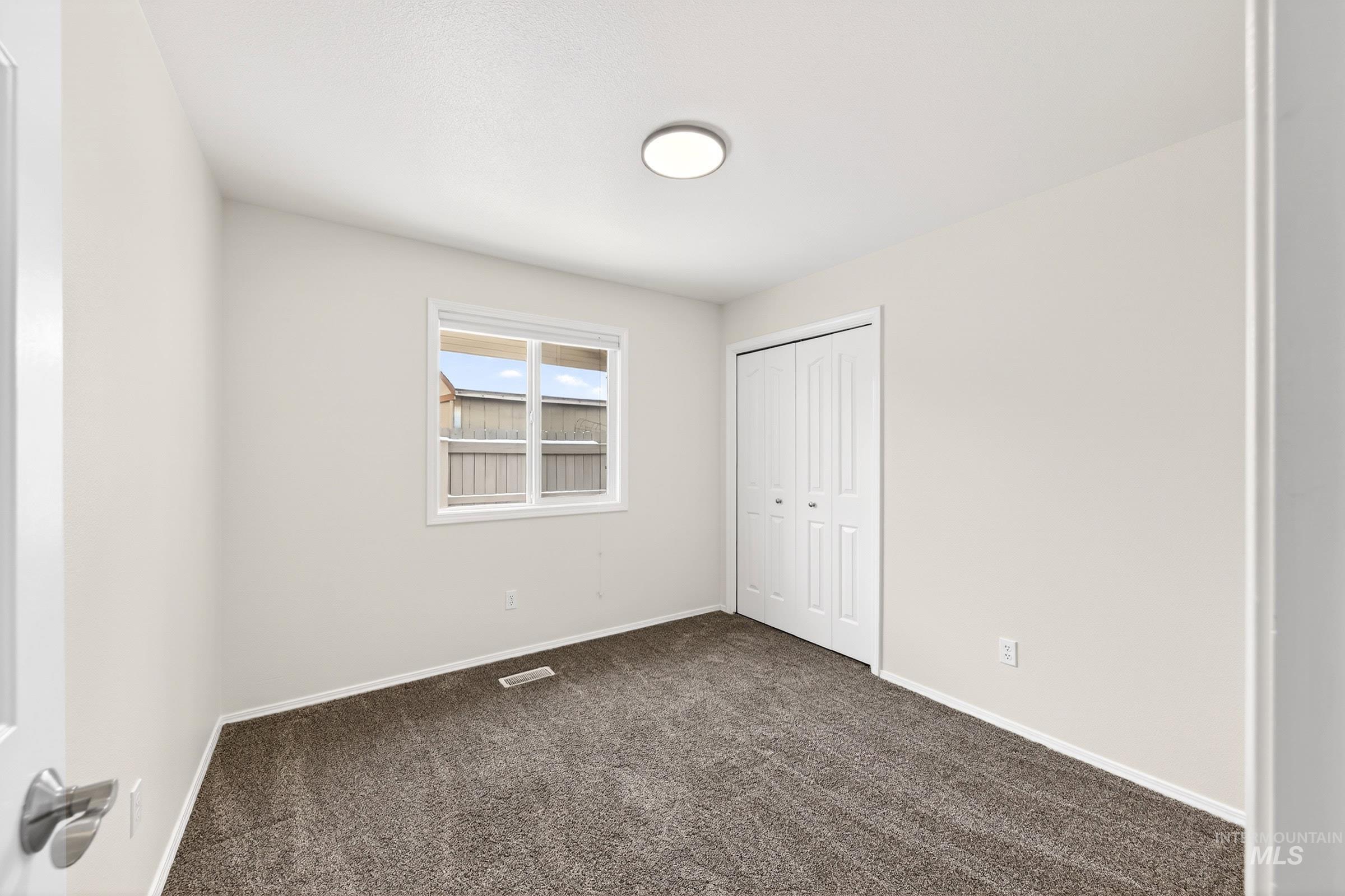 5655 S Hollyhock Place, Boise, Idaho 83716, 3 Bedrooms, 2 Bathrooms, Residential For Sale, Price $458,000,MLS 98975373