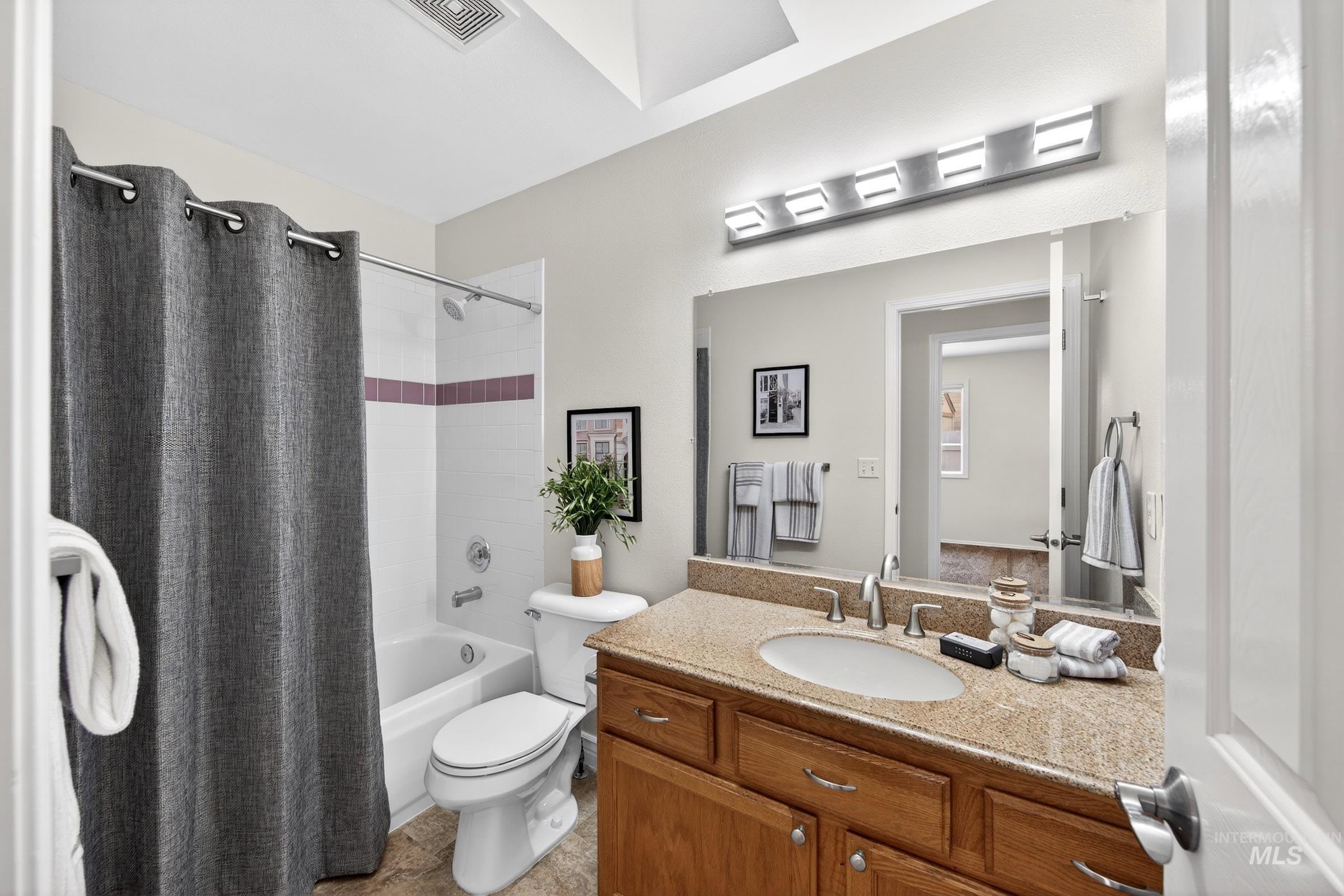 5655 S Hollyhock Place, Boise, Idaho 83716, 3 Bedrooms, 2 Bathrooms, Residential For Sale, Price $458,000,MLS 98975373