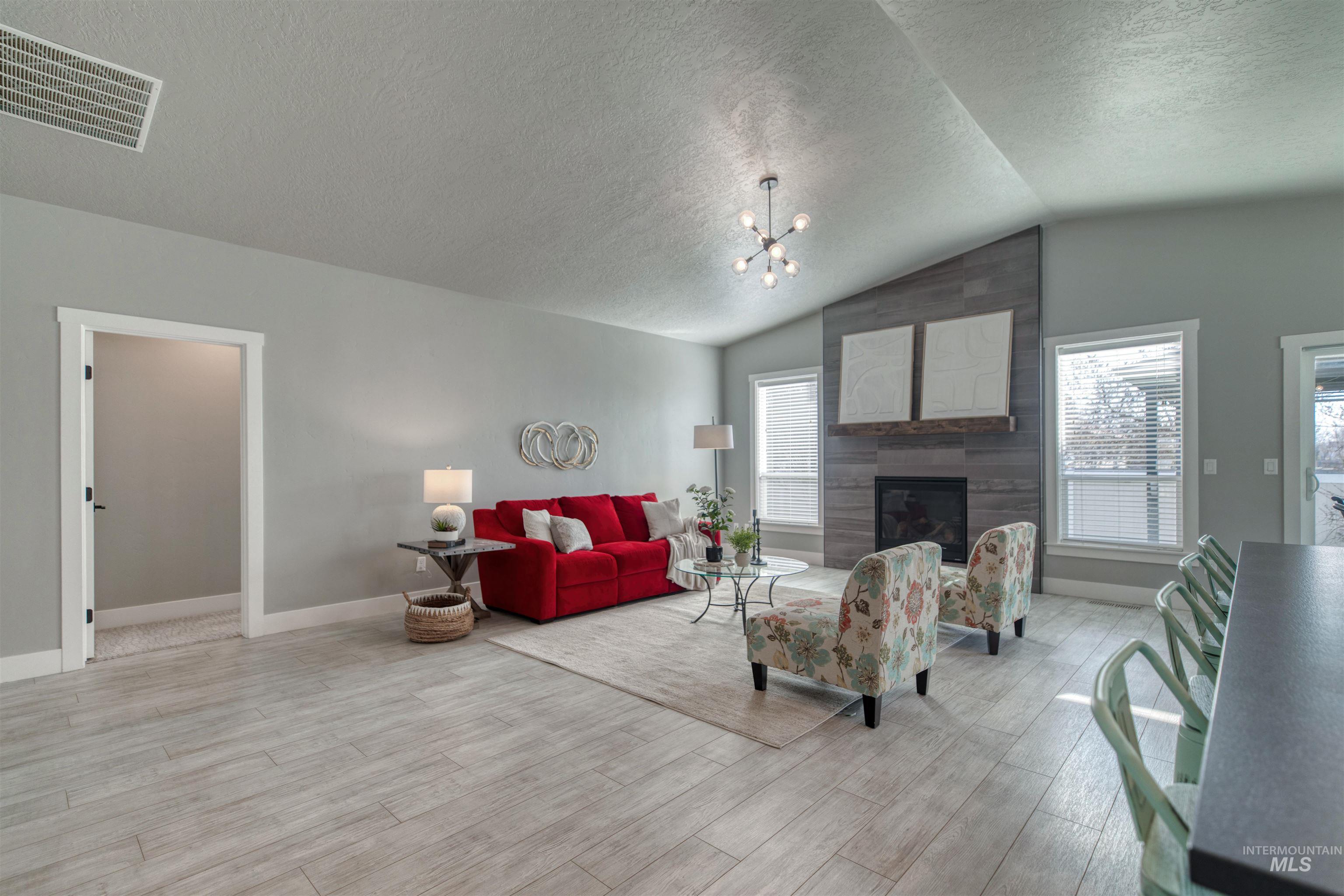 6603 W Hammermill Dr, Boise, Idaho 83714, 3 Bedrooms, 2 Bathrooms, Residential For Sale, Price $684,000,MLS 98975374