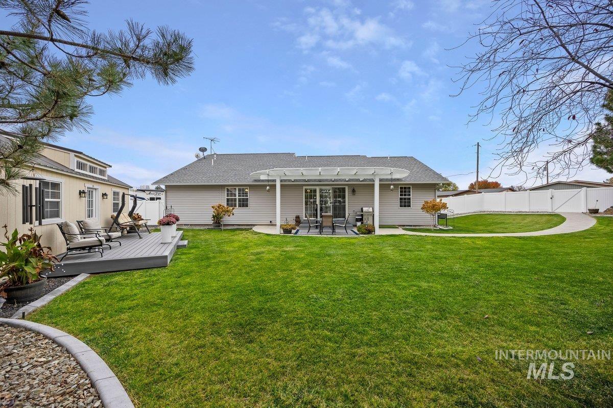 966 Milner Street, Buhl, Idaho 83316, 3 Bedrooms, 2 Bathrooms, Residential For Sale, Price $379,000,MLS 98975377