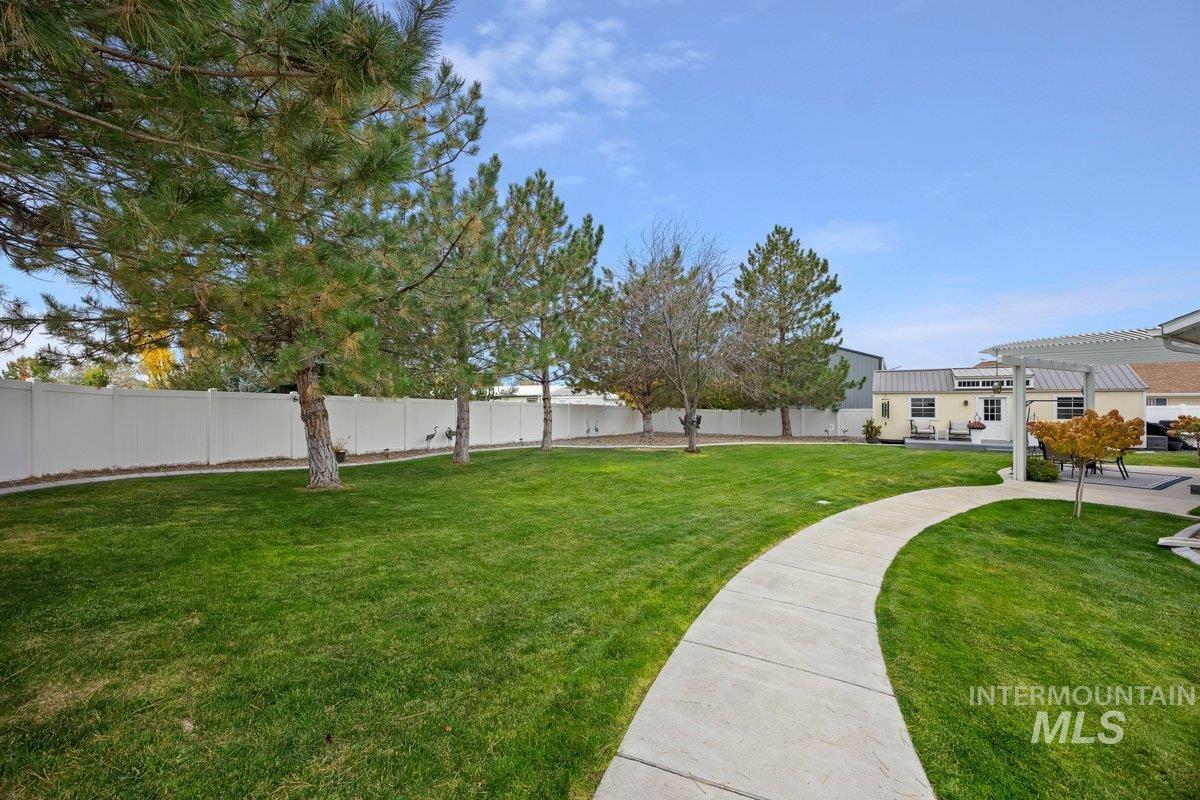 966 Milner Street, Buhl, Idaho 83316, 3 Bedrooms, 2 Bathrooms, Residential For Sale, Price $379,000,MLS 98975377