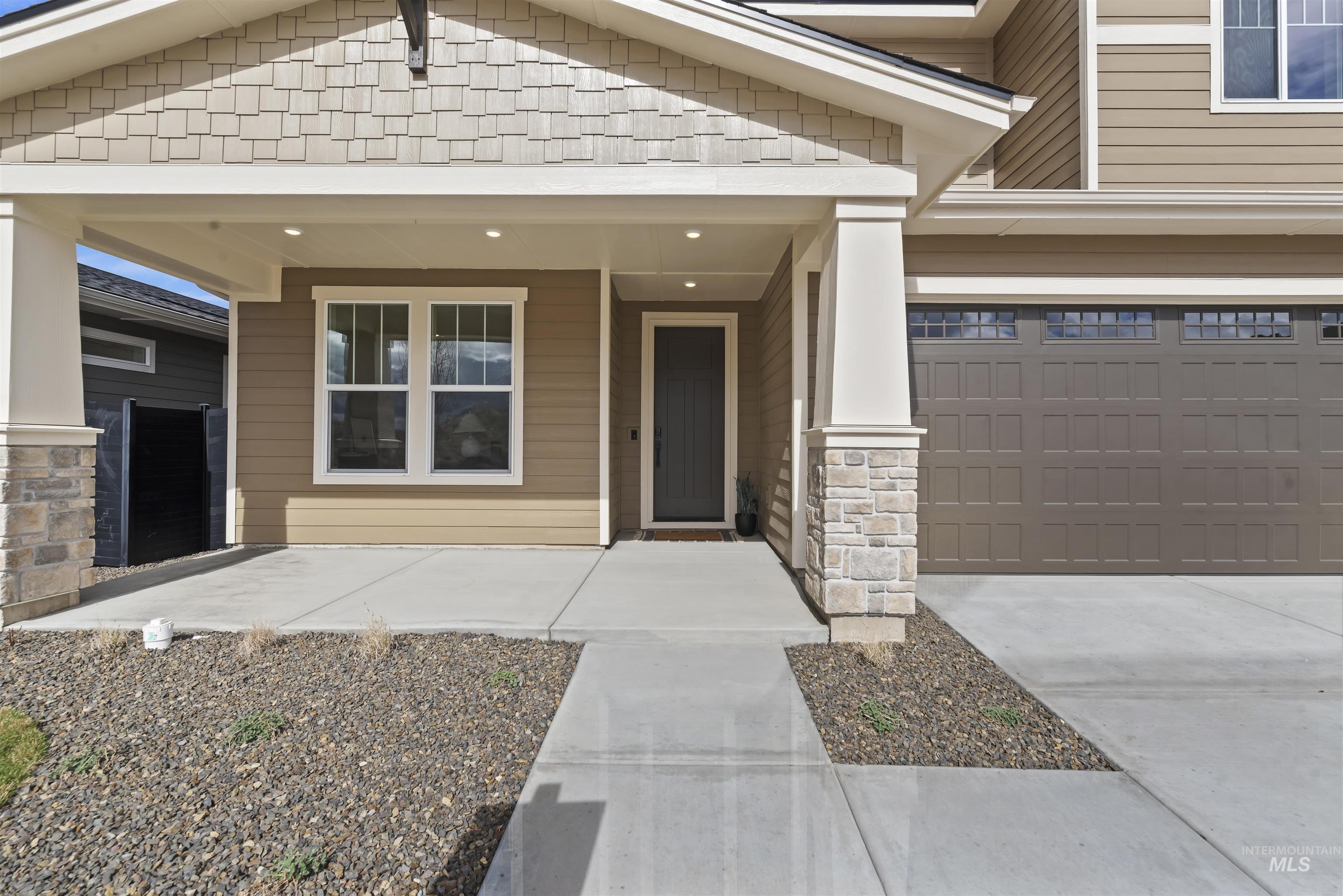 5796 W Oxton St, Eagle, Idaho 83616-1386, 3 Bedrooms, 3.5 Bathrooms, Residential For Sale, Price $743,980,MLS 98975380