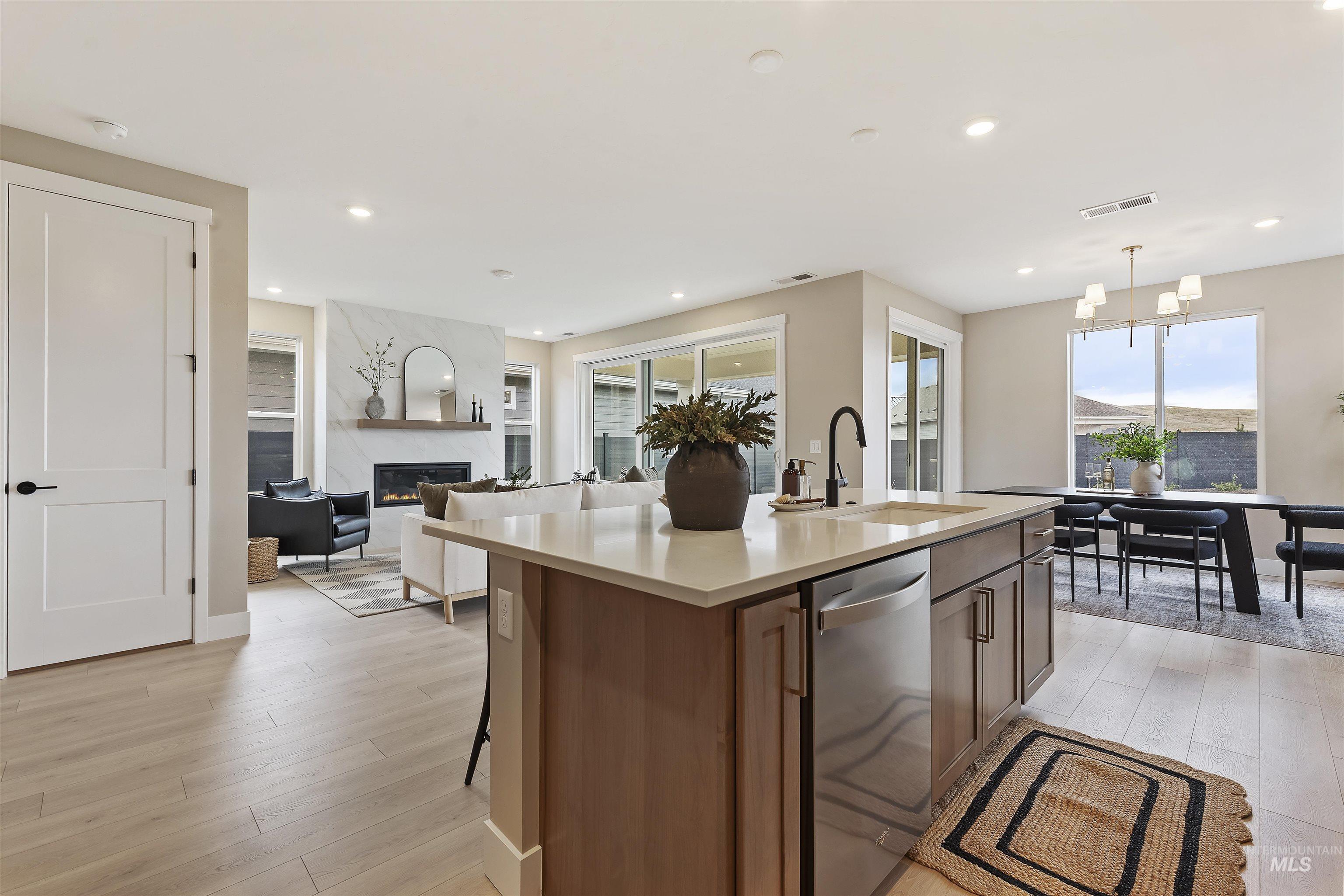 5796 W Oxton St, Eagle, Idaho 83616-1386, 3 Bedrooms, 3.5 Bathrooms, Residential For Sale, Price $743,980,MLS 98975380