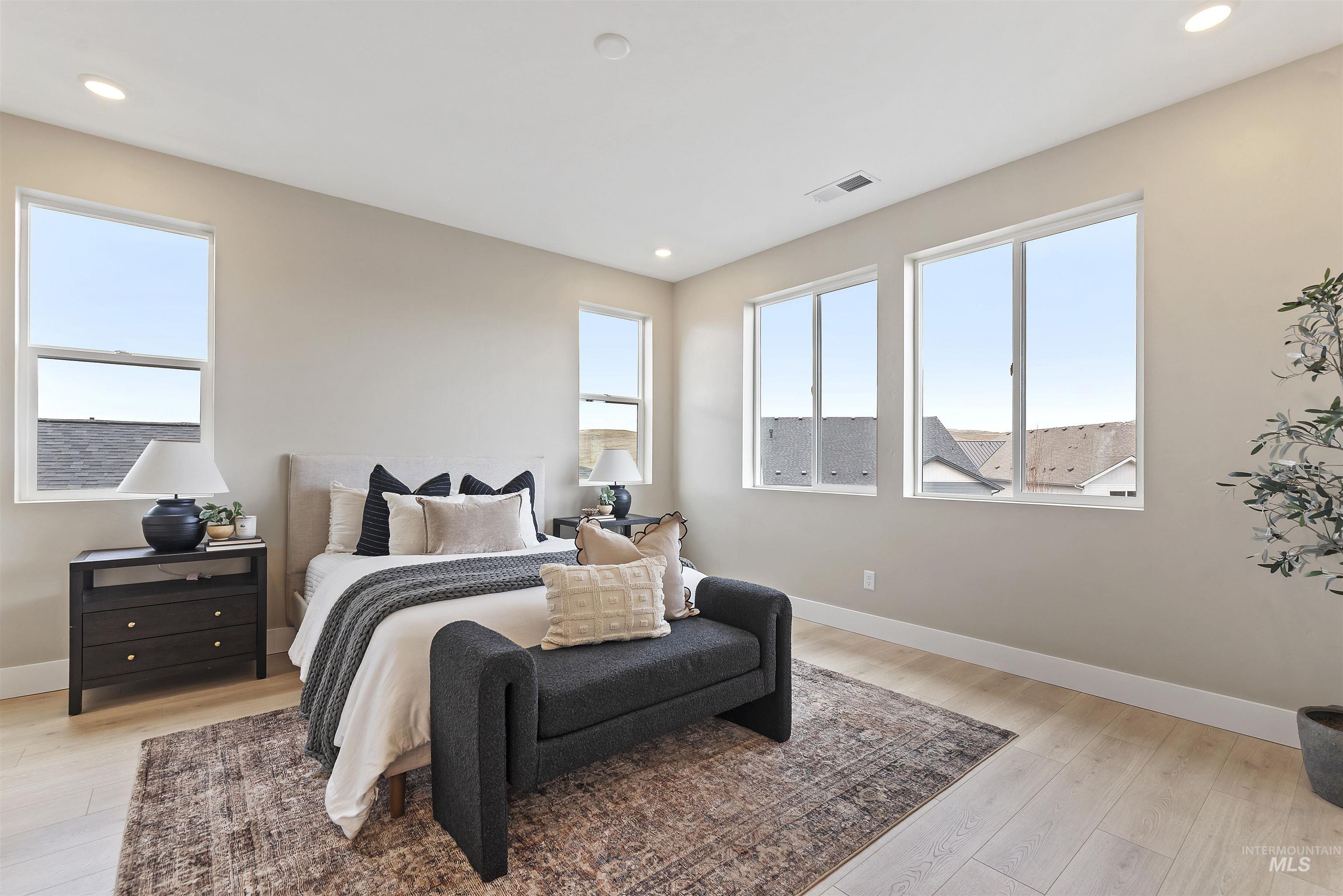 5796 W Oxton St, Eagle, Idaho 83616-1386, 3 Bedrooms, 3.5 Bathrooms, Residential For Sale, Price $743,980,MLS 98975380