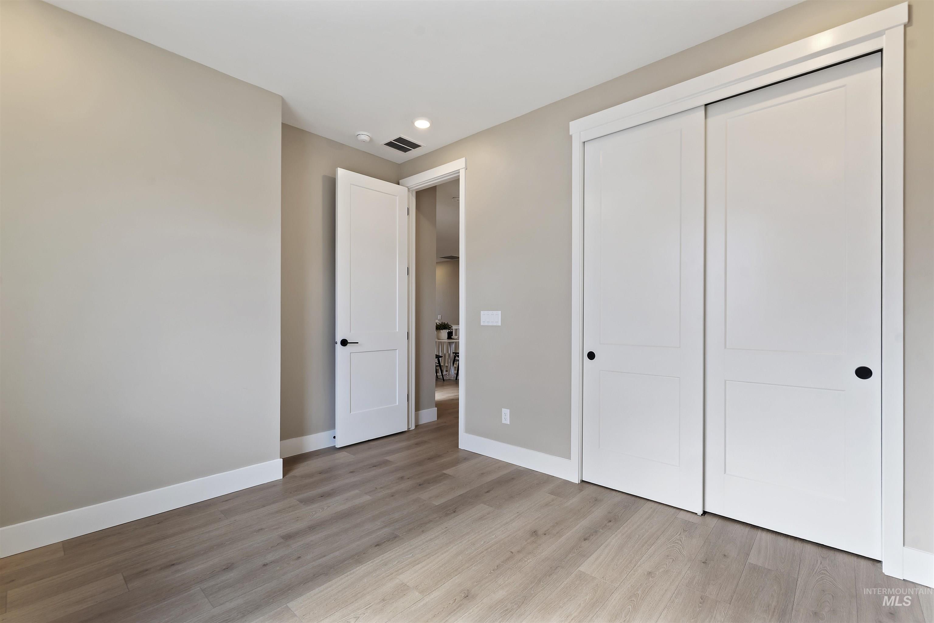 5796 W Oxton St, Eagle, Idaho 83616-1386, 3 Bedrooms, 3.5 Bathrooms, Residential For Sale, Price $743,980,MLS 98975380