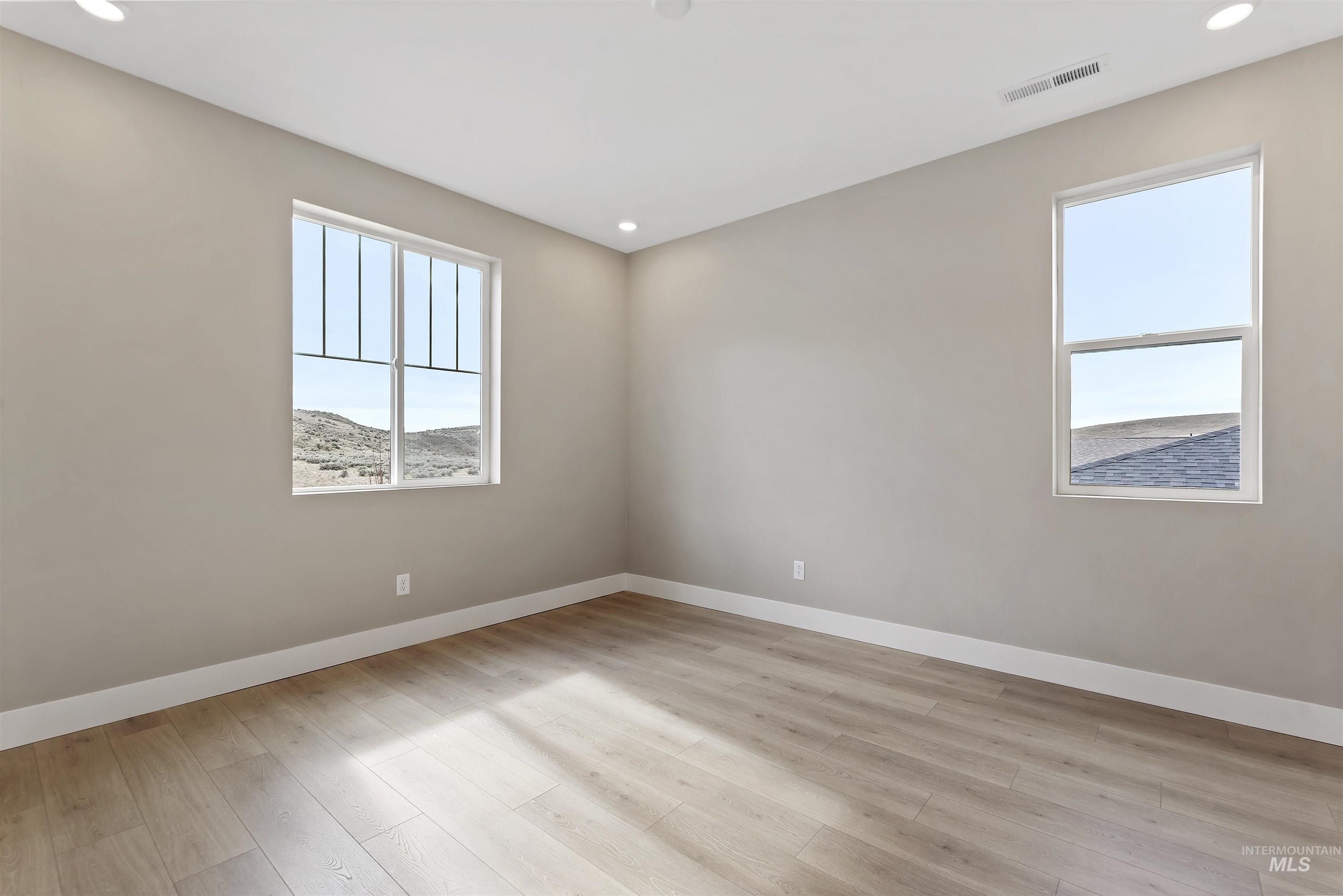 5796 W Oxton St, Eagle, Idaho 83616-1386, 3 Bedrooms, 3.5 Bathrooms, Residential For Sale, Price $743,980,MLS 98975380