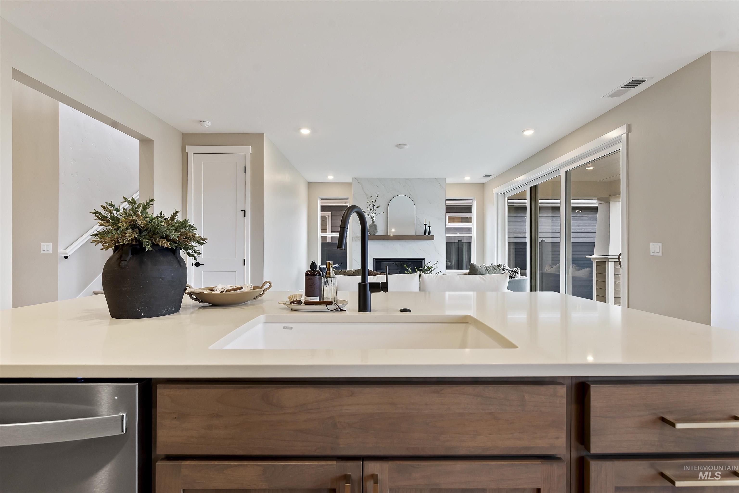 5796 W Oxton St, Eagle, Idaho 83616-1386, 3 Bedrooms, 3.5 Bathrooms, Residential For Sale, Price $743,980,MLS 98975380