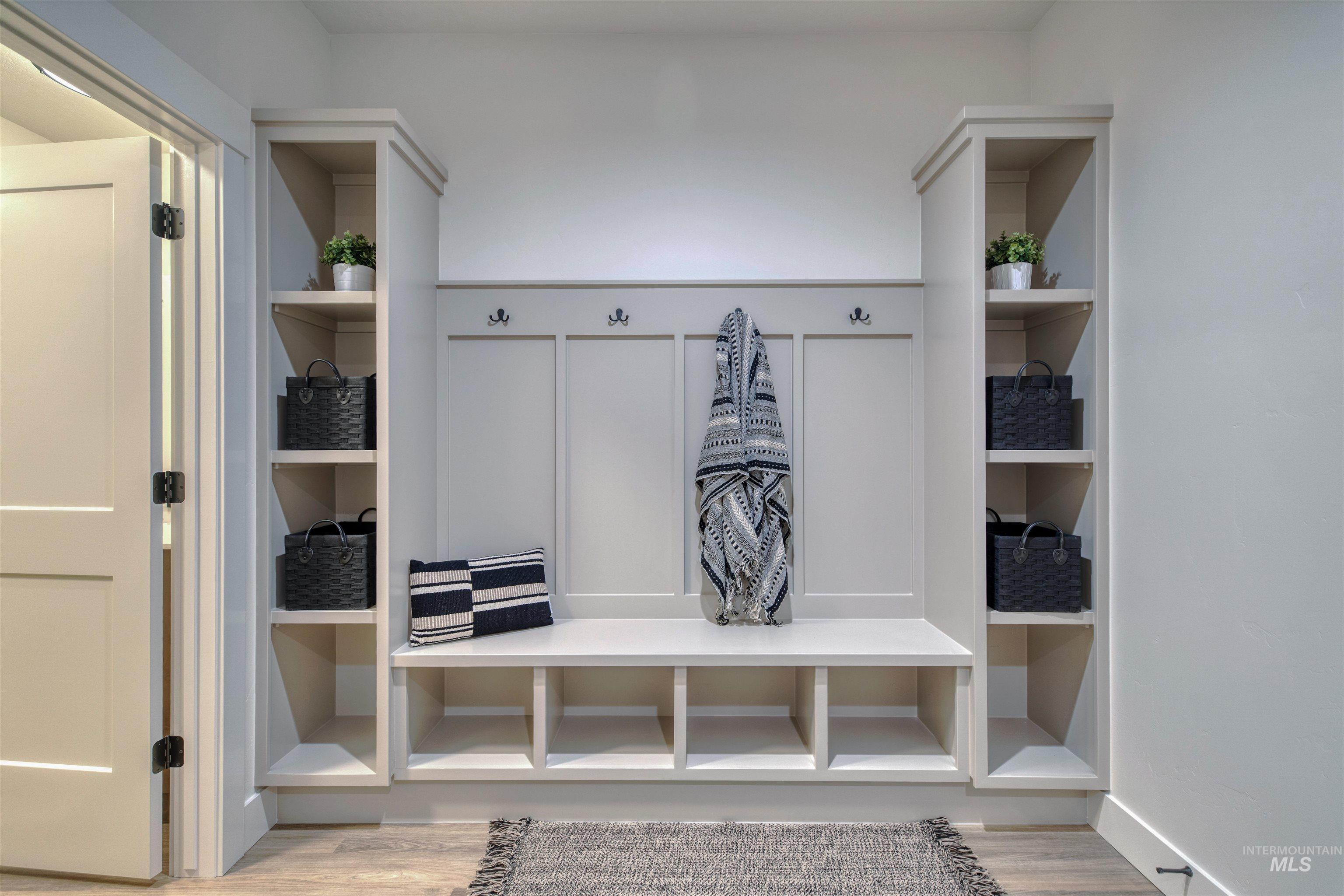 856 N Nolina Ave, Eagle, Idaho 83616, 3 Bedrooms, 2.5 Bathrooms, Residential For Sale, Price $994,900,MLS 98975382