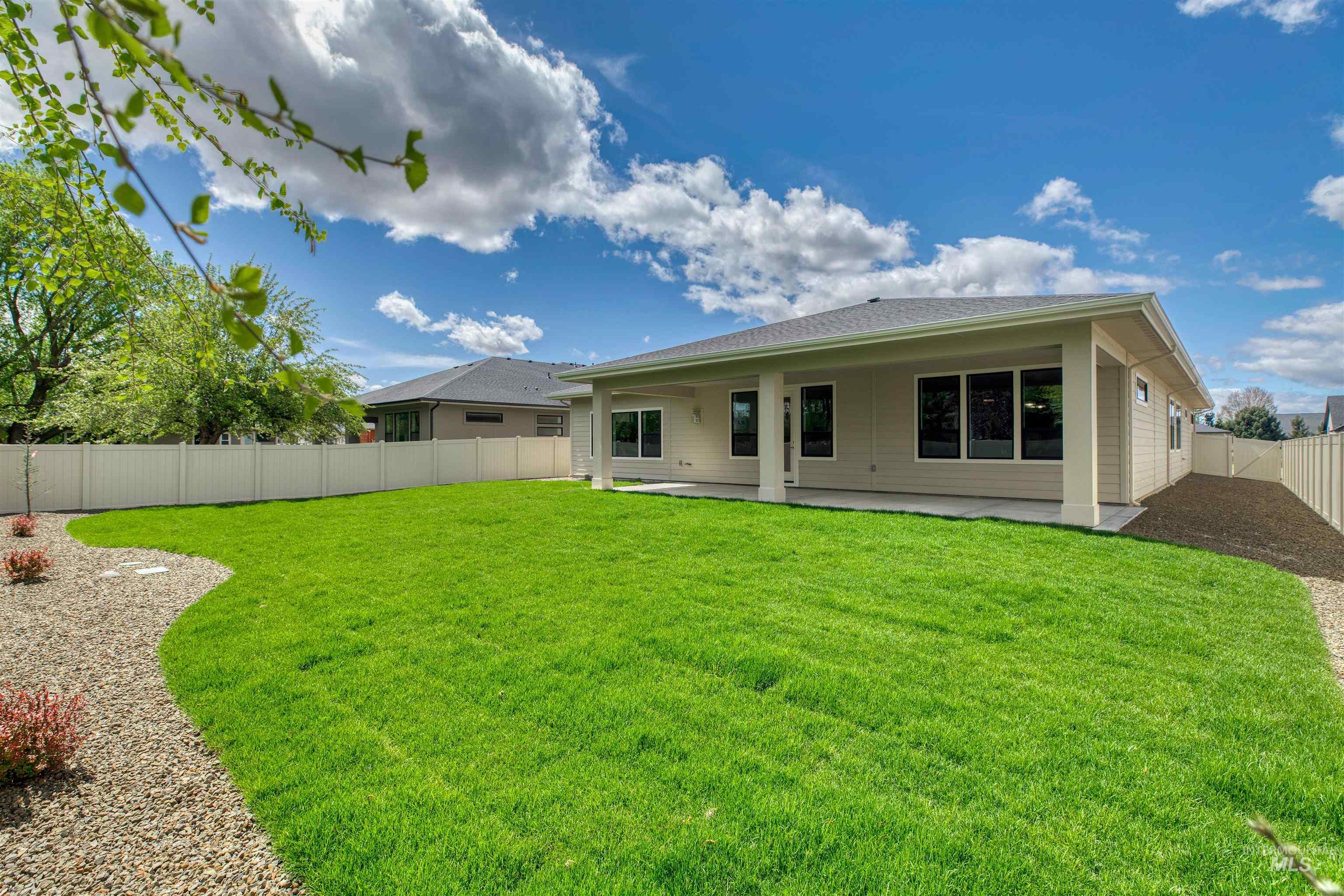 856 N Nolina Ave, Eagle, Idaho 83616, 3 Bedrooms, 2.5 Bathrooms, Residential For Sale, Price $994,900,MLS 98975382