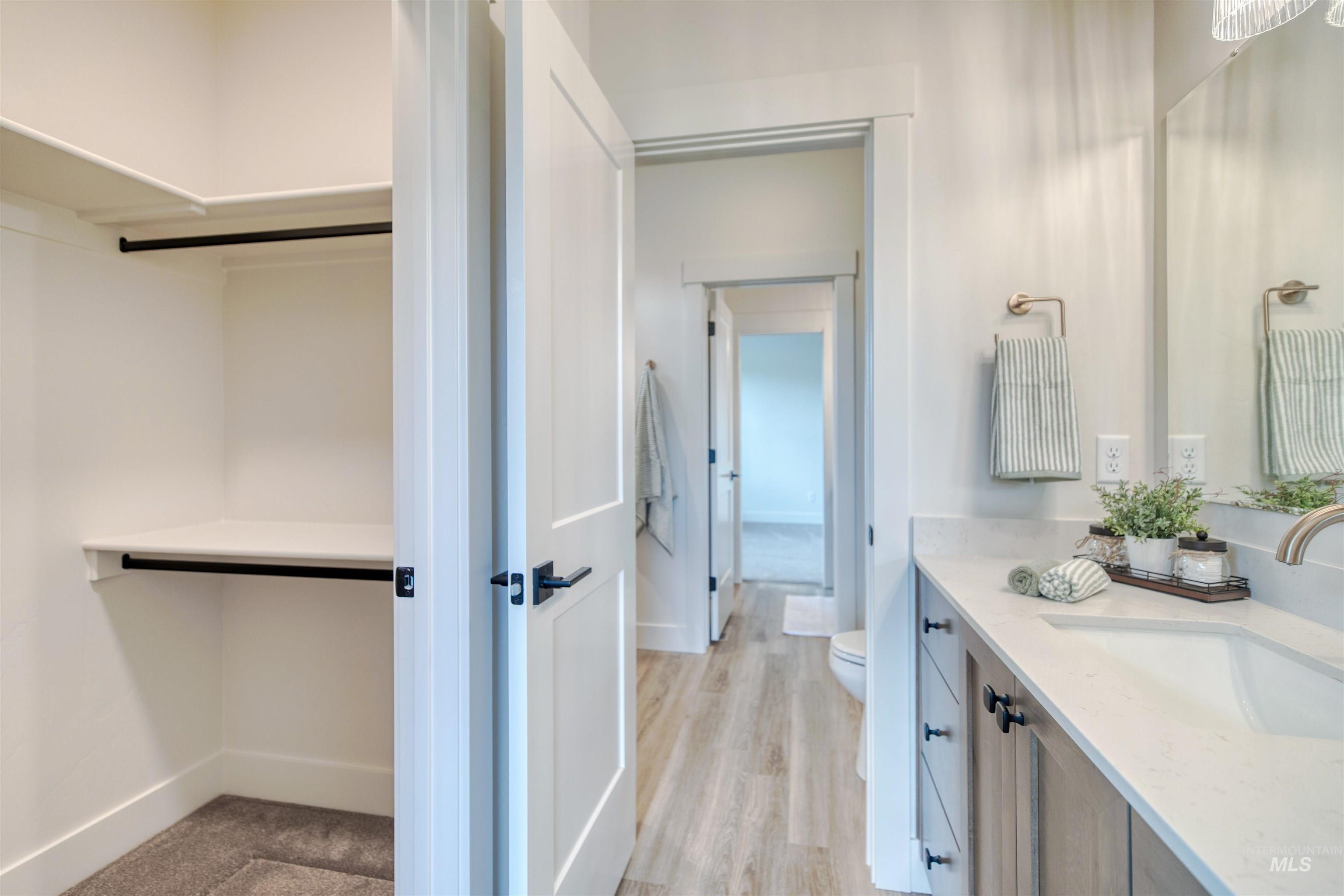 856 N Nolina Ave, Eagle, Idaho 83616, 3 Bedrooms, 2.5 Bathrooms, Residential For Sale, Price $994,900,MLS 98975382