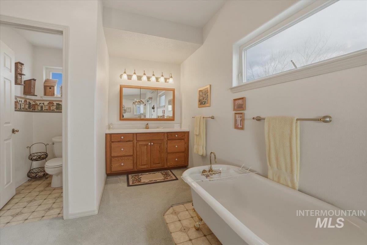 16921 Oasis Rd, Caldwell, Idaho 83607, 4 Bedrooms, 3.5 Bathrooms, Residential For Sale, Price $1,400,000,MLS 98975383