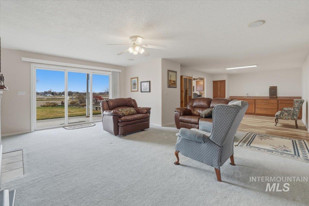 16921 Oasis Rd, Caldwell, Idaho 83607, 4 Bedrooms, 3.5 Bathrooms, Residential For Sale, Price $1,400,000,MLS 98975383