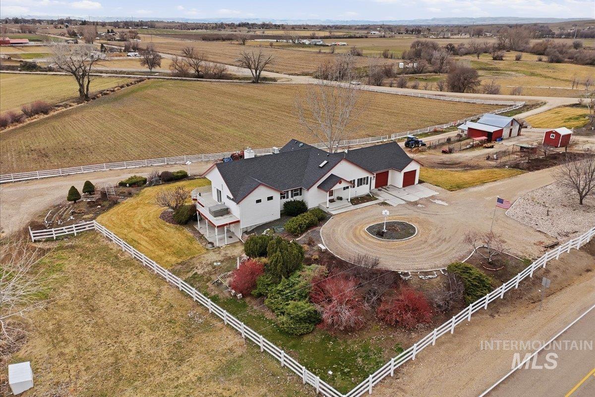 16921 Oasis Rd, Caldwell, Idaho 83607, 4 Bedrooms, 3.5 Bathrooms, Residential For Sale, Price $1,400,000,MLS 98975383