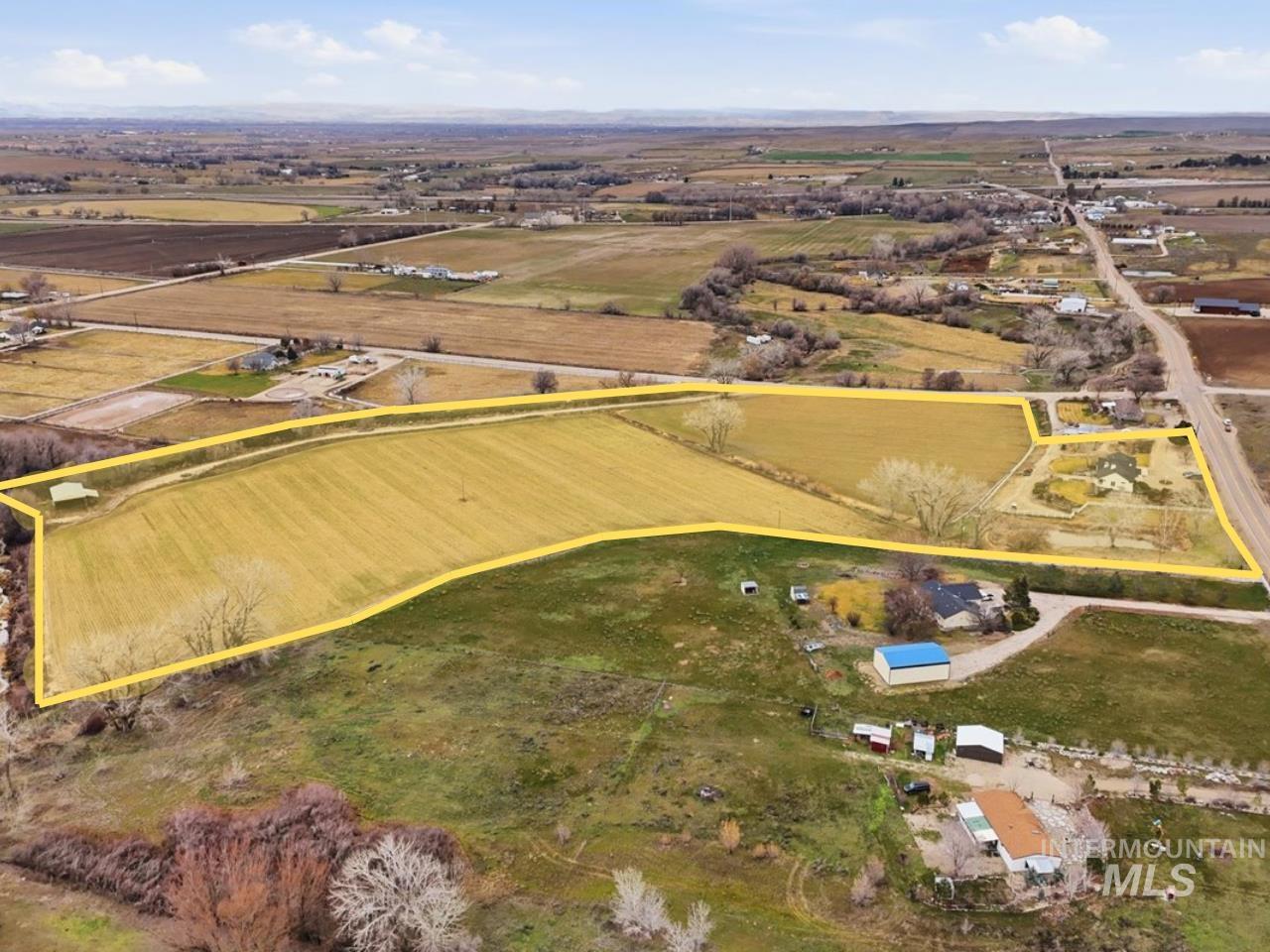 16921 Oasis Rd, Caldwell, Idaho 83607, 4 Bedrooms, 3.5 Bathrooms, Residential For Sale, Price $1,400,000,MLS 98975383