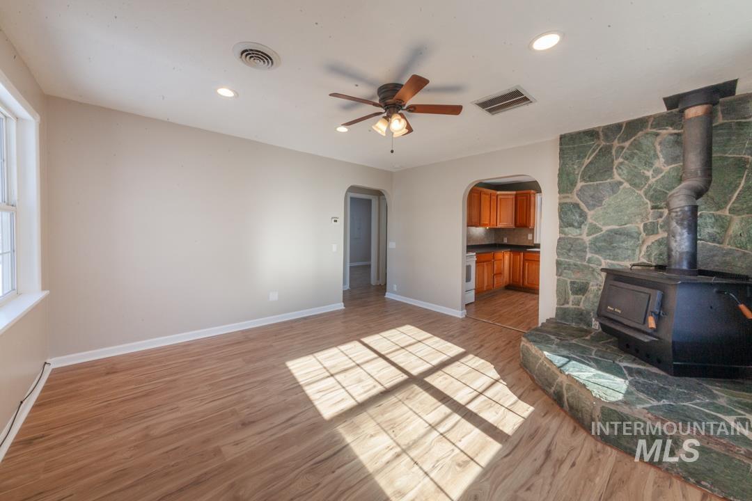 615 S B St, Grangeville, Idaho 83530, 4 Bedrooms, 2 Bathrooms, Residential For Sale, Price $324,000,MLS 98975388