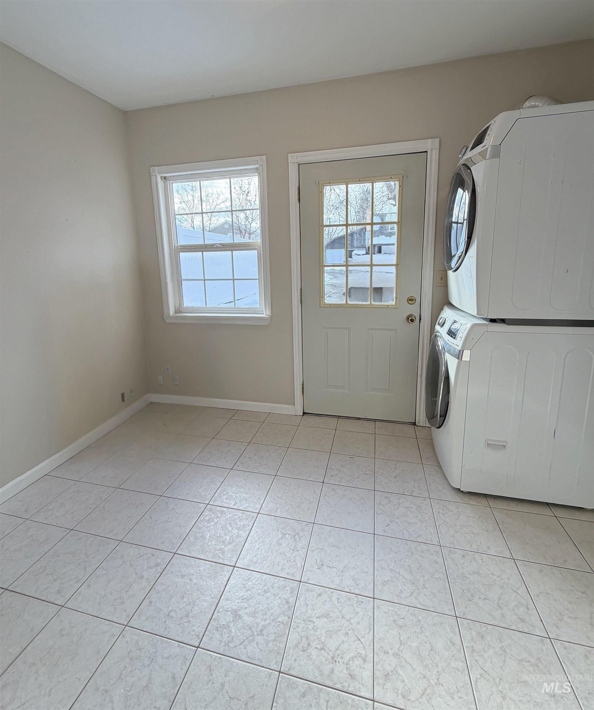 615 S B St, Grangeville, Idaho 83530, 4 Bedrooms, 2 Bathrooms, Residential For Sale, Price $324,000,MLS 98975388