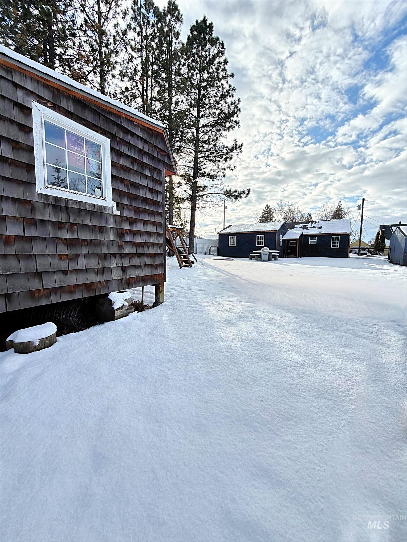 615 S B St, Grangeville, Idaho 83530, 4 Bedrooms, 2 Bathrooms, Residential For Sale, Price $335,000, 98975388