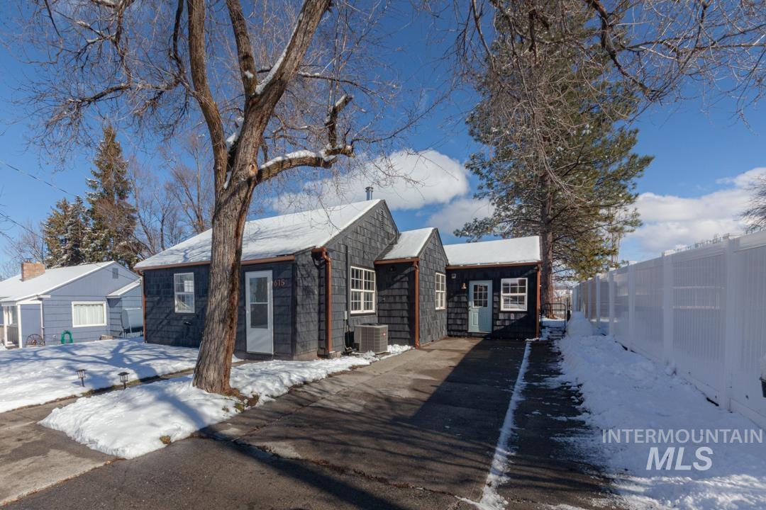 615 S B St, Grangeville, Idaho 83530, 4 Bedrooms, 2 Bathrooms, Residential For Sale, Price $335,000, 98975388