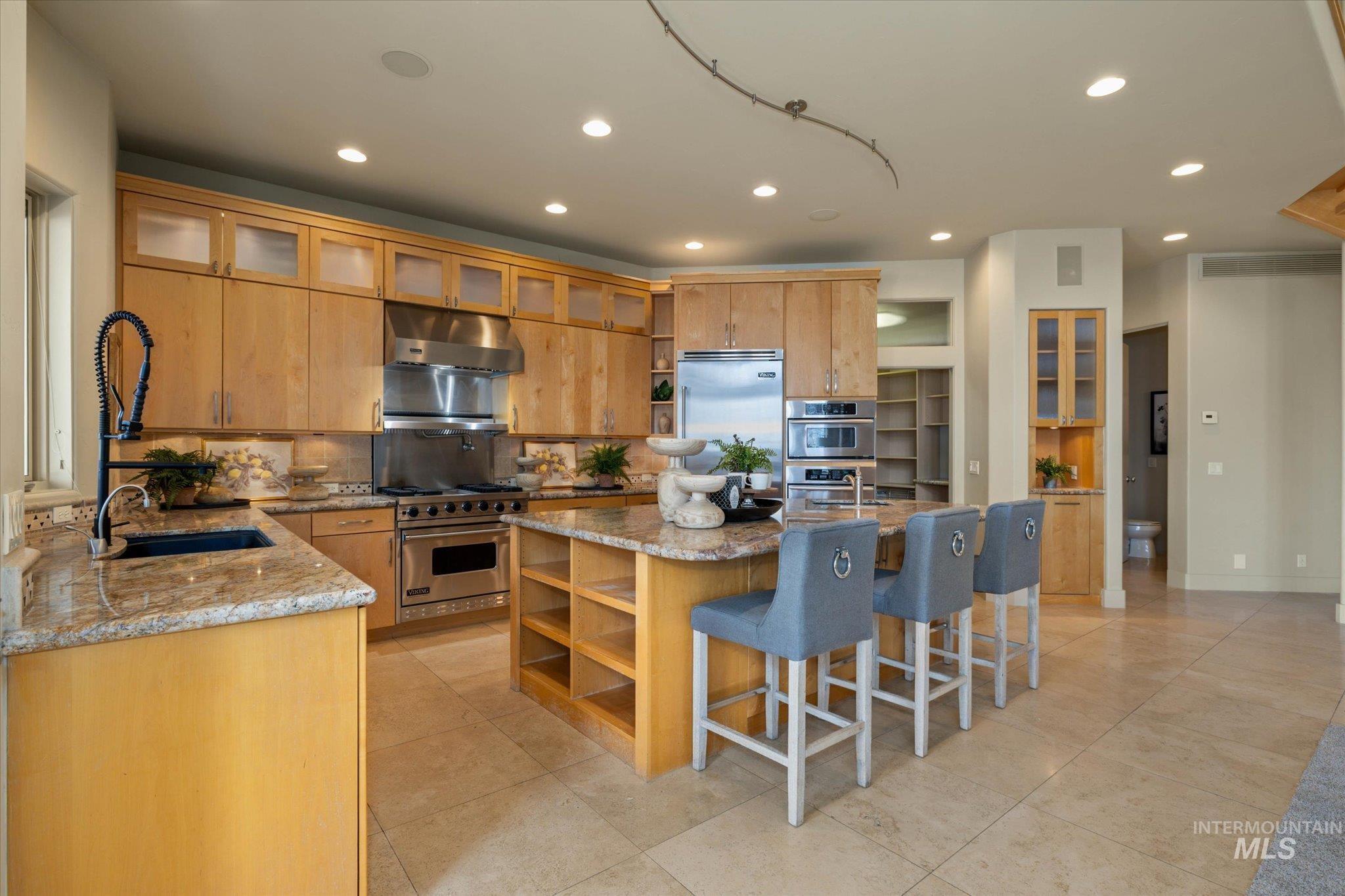 1400 N Razza Way, Eagle, Idaho 83616, 4 Bedrooms, 4 Bathrooms, Residential For Sale, Price $1,975,000,MLS 98975389