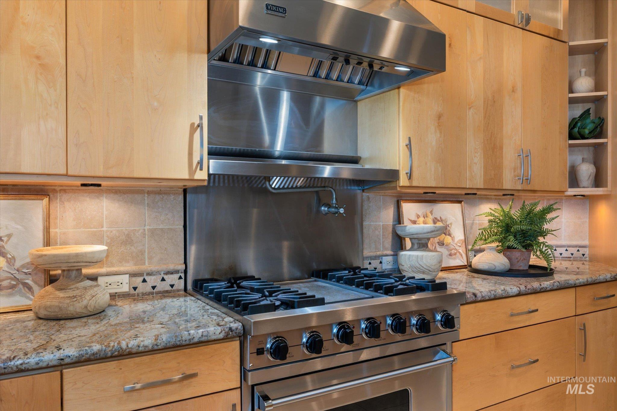 1400 N Razza Way, Eagle, Idaho 83616, 4 Bedrooms, 4 Bathrooms, Residential For Sale, Price $1,975,000,MLS 98975389