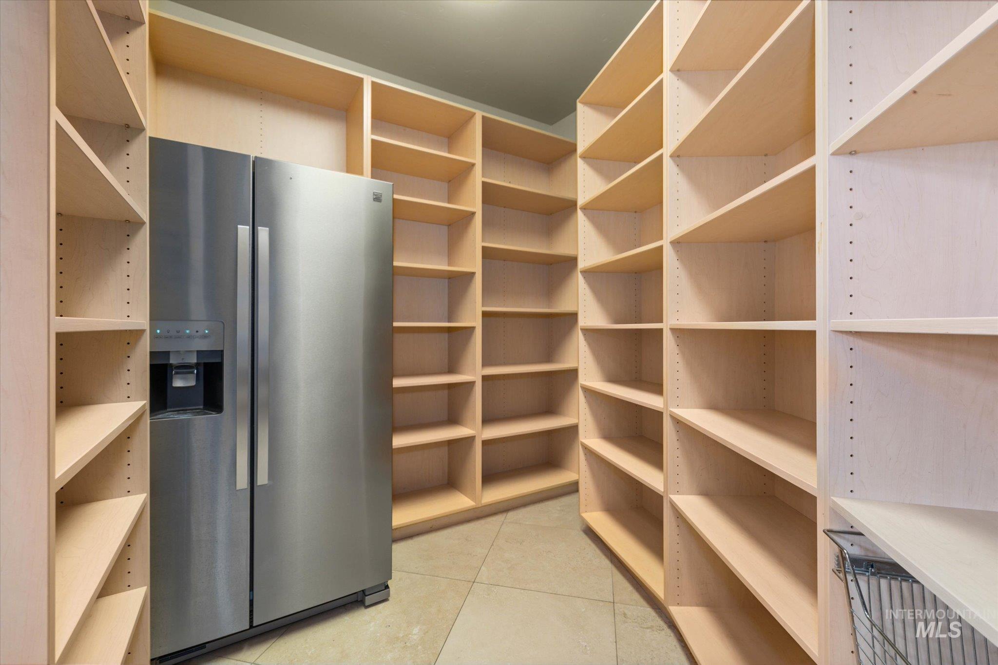 1400 N Razza Way, Eagle, Idaho 83616, 4 Bedrooms, 4 Bathrooms, Residential For Sale, Price $1,975,000,MLS 98975389