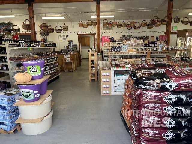 525 E 7th St, Weiser, Idaho 83672, Business/Commercial For Sale, Price $640,000,MLS 98975391