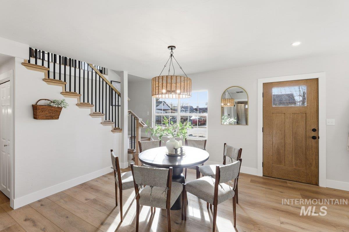 2310 W Frederic St, Boise, Idaho 83705, 4 Bedrooms, 3 Bathrooms, Residential For Sale, Price $625,000,MLS 98975395