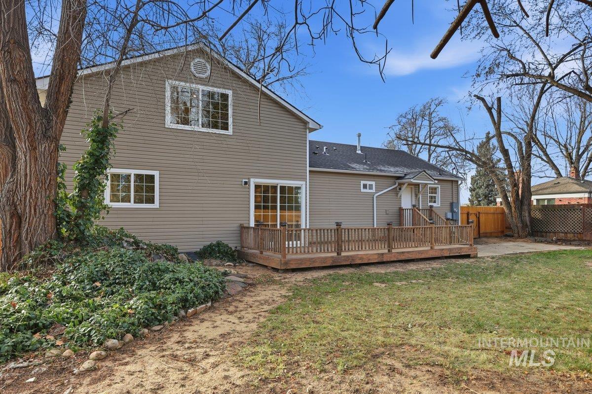 2310 W Frederic St, Boise, Idaho 83705, 4 Bedrooms, 3 Bathrooms, Residential For Sale, Price $625,000,MLS 98975395