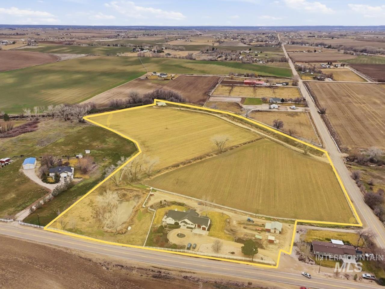 16921 Oasis Rd., Caldwell, Idaho 83607, 4 Bedrooms, 3.5 Bathrooms, Farm & Ranch For Sale, Price $1,400,000,MLS 98975396