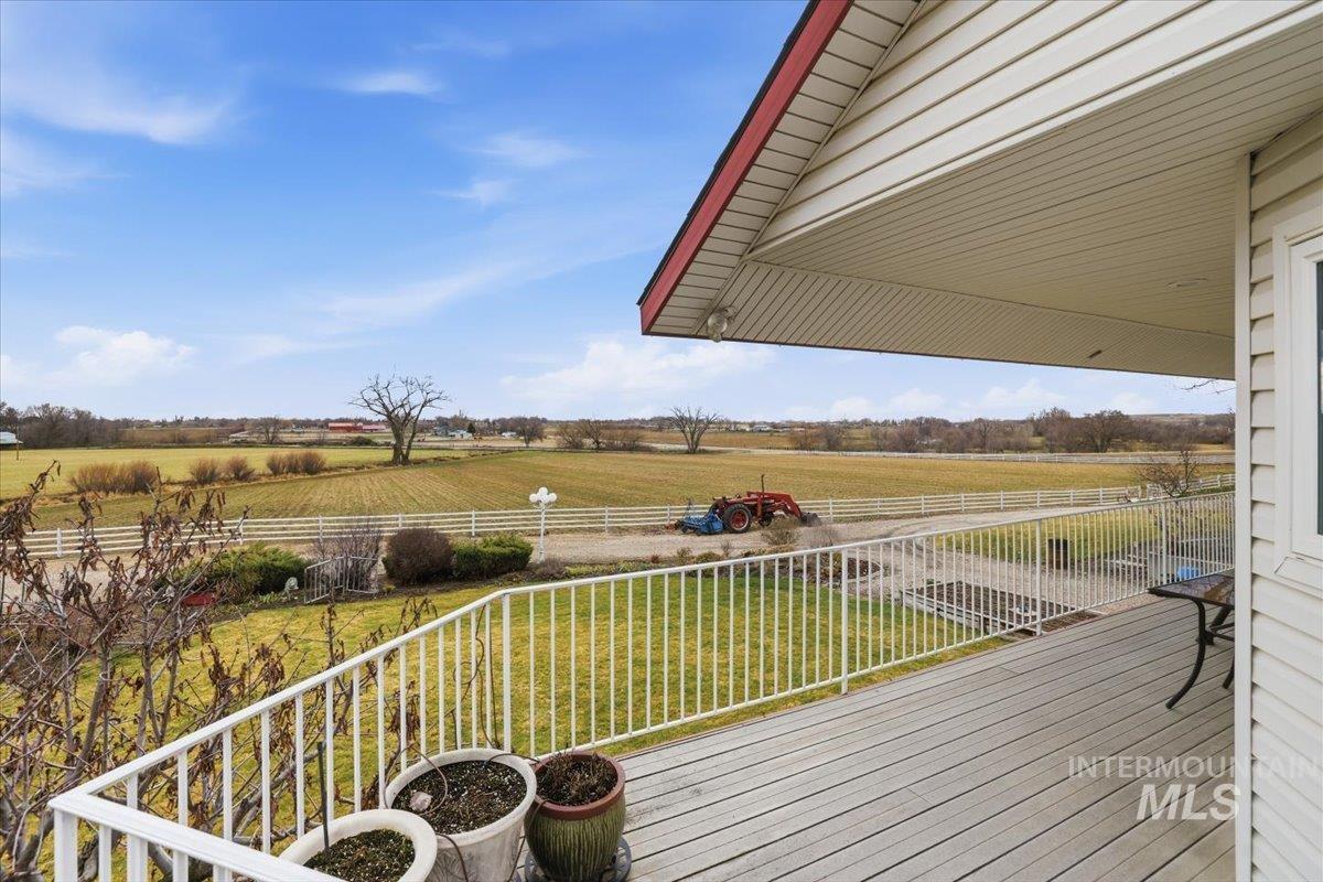 16921 Oasis Rd., Caldwell, Idaho 83607, 4 Bedrooms, 3.5 Bathrooms, Farm & Ranch For Sale, Price $1,400,000, 98975396