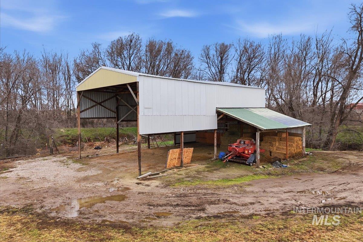 16921 Oasis Rd., Caldwell, Idaho 83607, 4 Bedrooms, 3.5 Bathrooms, Farm & Ranch For Sale, Price $1,400,000,MLS 98975396