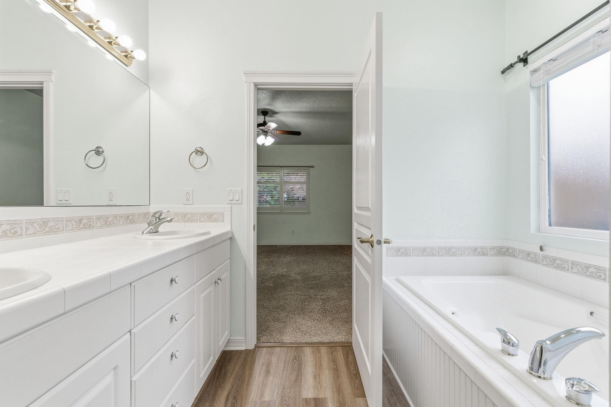 4948 N. Troon Way, Boise, Idaho 83713, 3 Bedrooms, 2 Bathrooms, Residential For Sale, Price $535,000,MLS 98975397