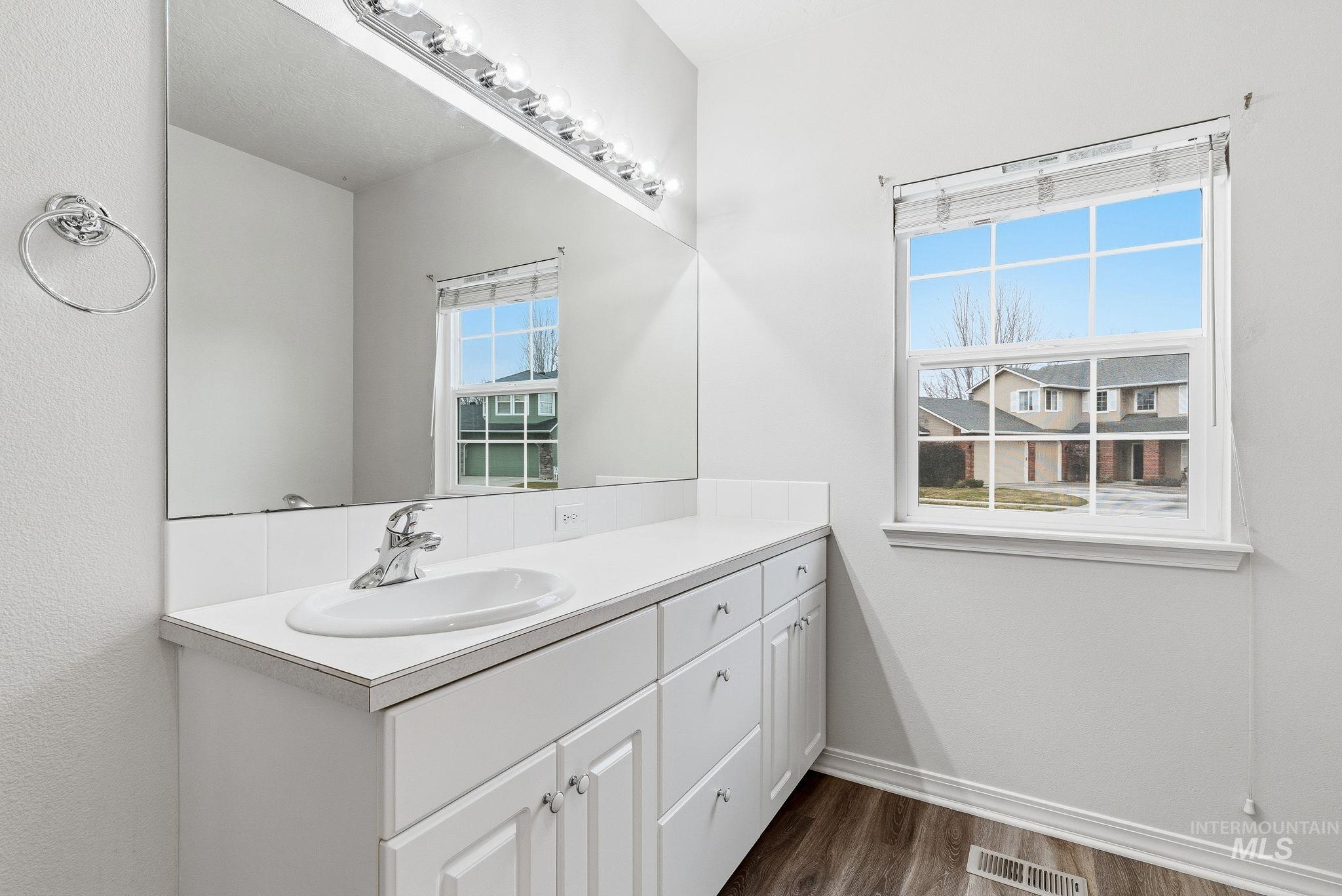 4948 N. Troon Way, Boise, Idaho 83713, 3 Bedrooms, 2 Bathrooms, Residential For Sale, Price $535,000,MLS 98975397