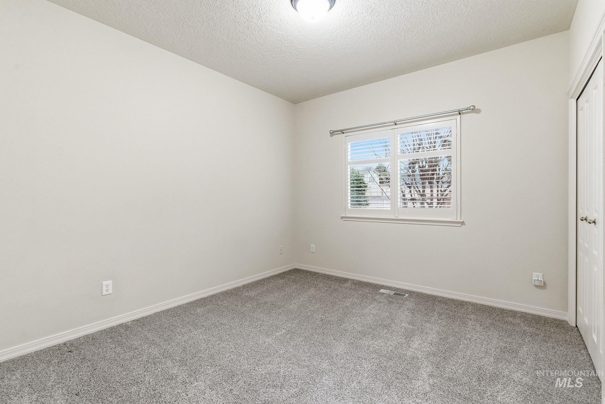 4948 N. Troon Way, Boise, Idaho 83713, 3 Bedrooms, 2 Bathrooms, Residential For Sale, Price $535,000,MLS 98975397