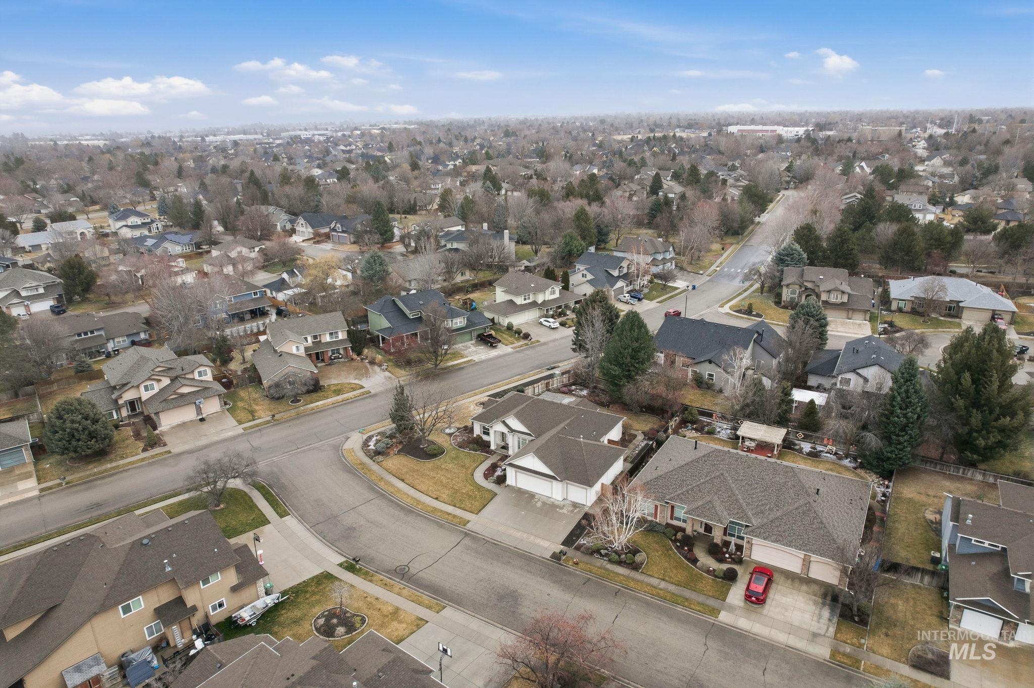 4948 N. Troon Way, Boise, Idaho 83713, 3 Bedrooms, 2 Bathrooms, Residential For Sale, Price $535,000,MLS 98975397