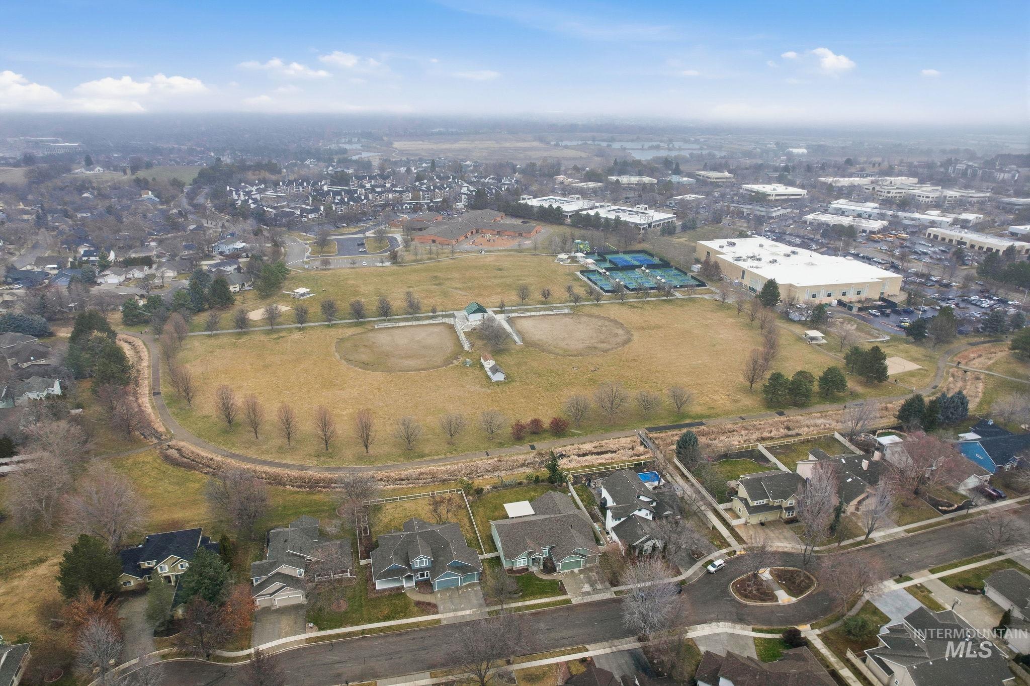 4948 N. Troon Way, Boise, Idaho 83713, 3 Bedrooms, 2 Bathrooms, Residential For Sale, Price $535,000,MLS 98975397