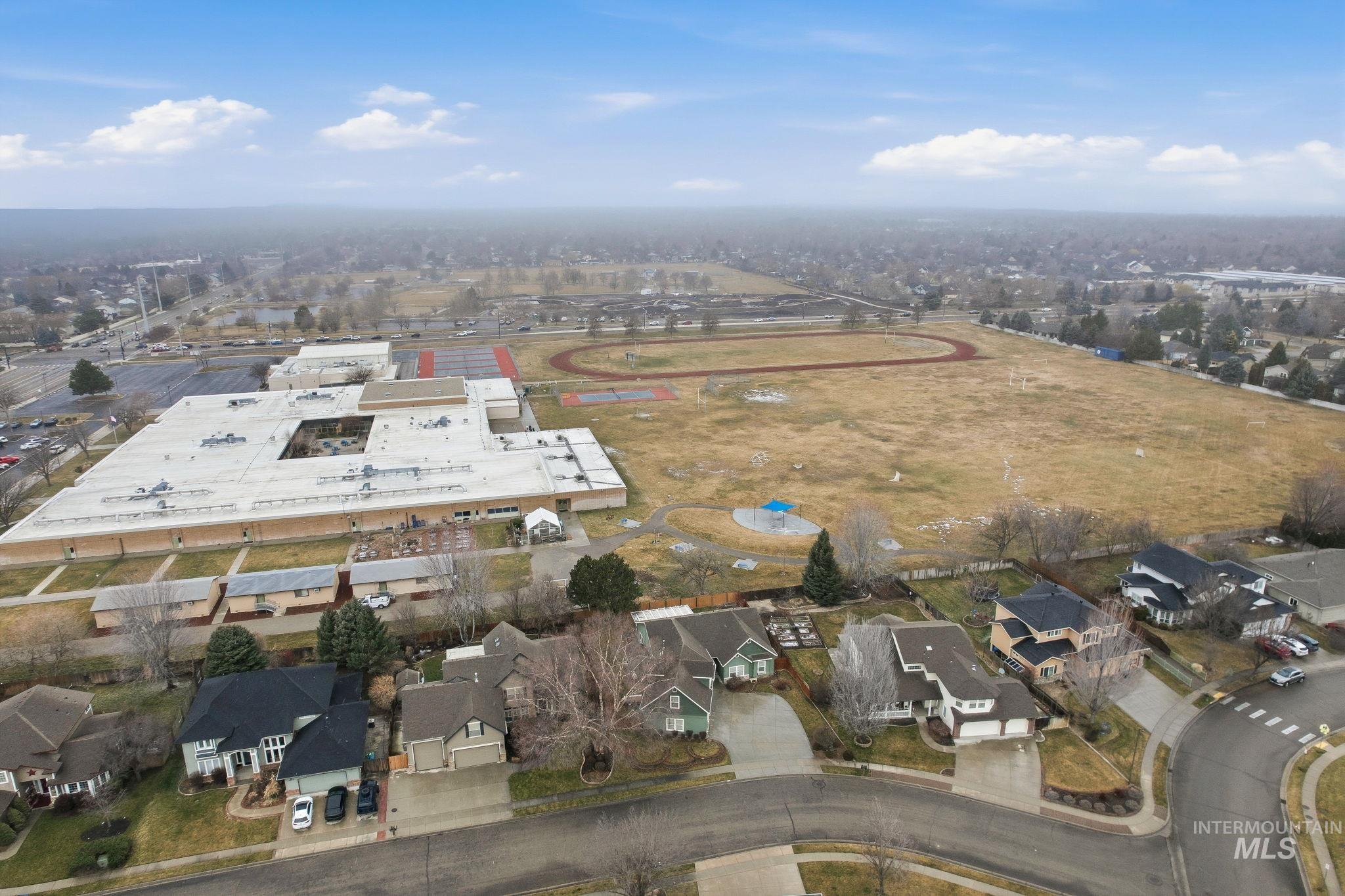 4948 N. Troon Way, Boise, Idaho 83713, 3 Bedrooms, 2 Bathrooms, Residential For Sale, Price $535,000,MLS 98975397