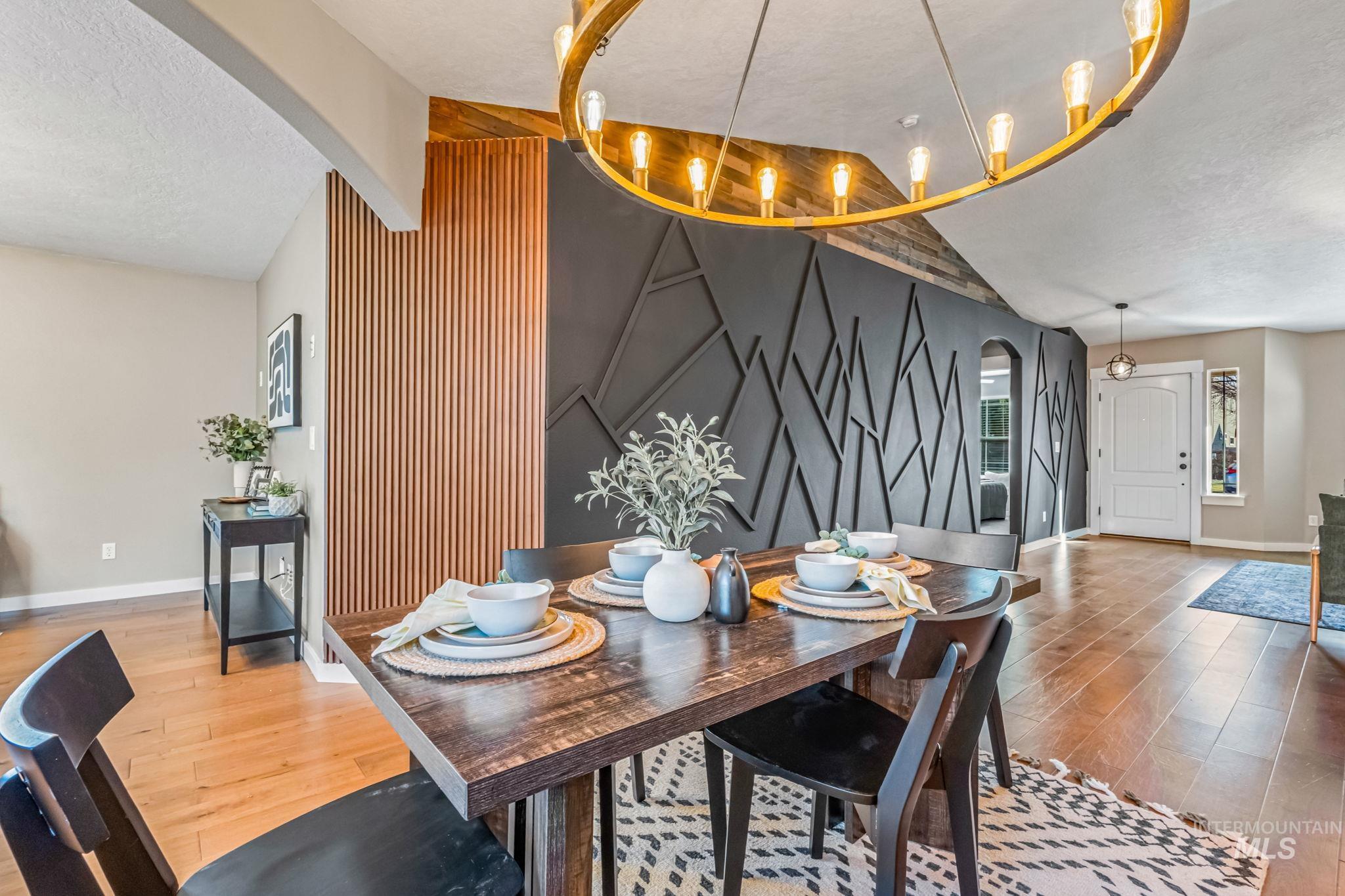 2015 S Sandcrest Loop, Nampa, Idaho 83686, 3 Bedrooms, 2 Bathrooms, Residential For Sale, Price $432,990,MLS 98975402