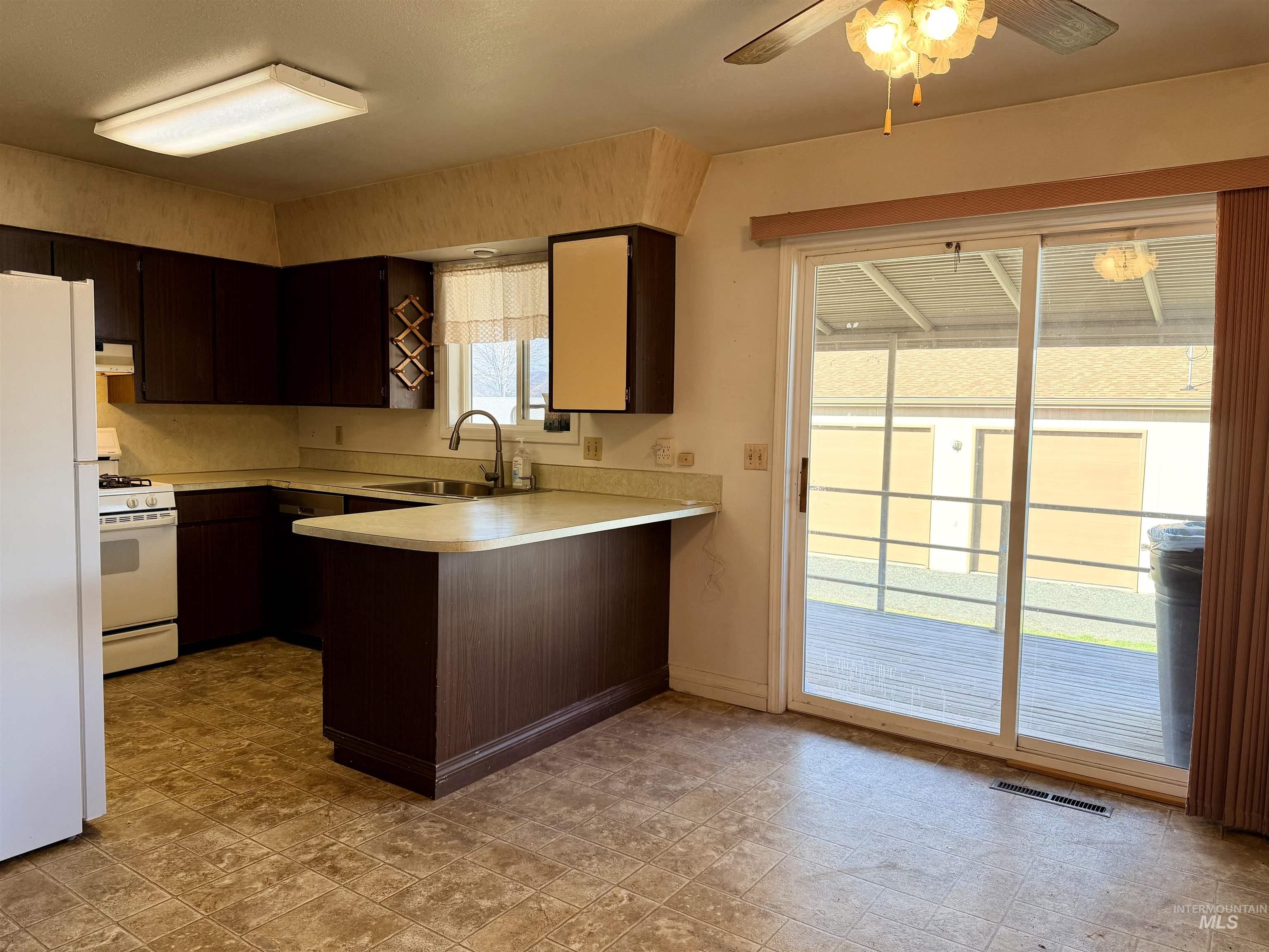 407 Linden Dr, Lewiston, Idaho 83501, 4 Bedrooms, 2 Bathrooms, Residential For Sale, Price $425,000,MLS 98975404