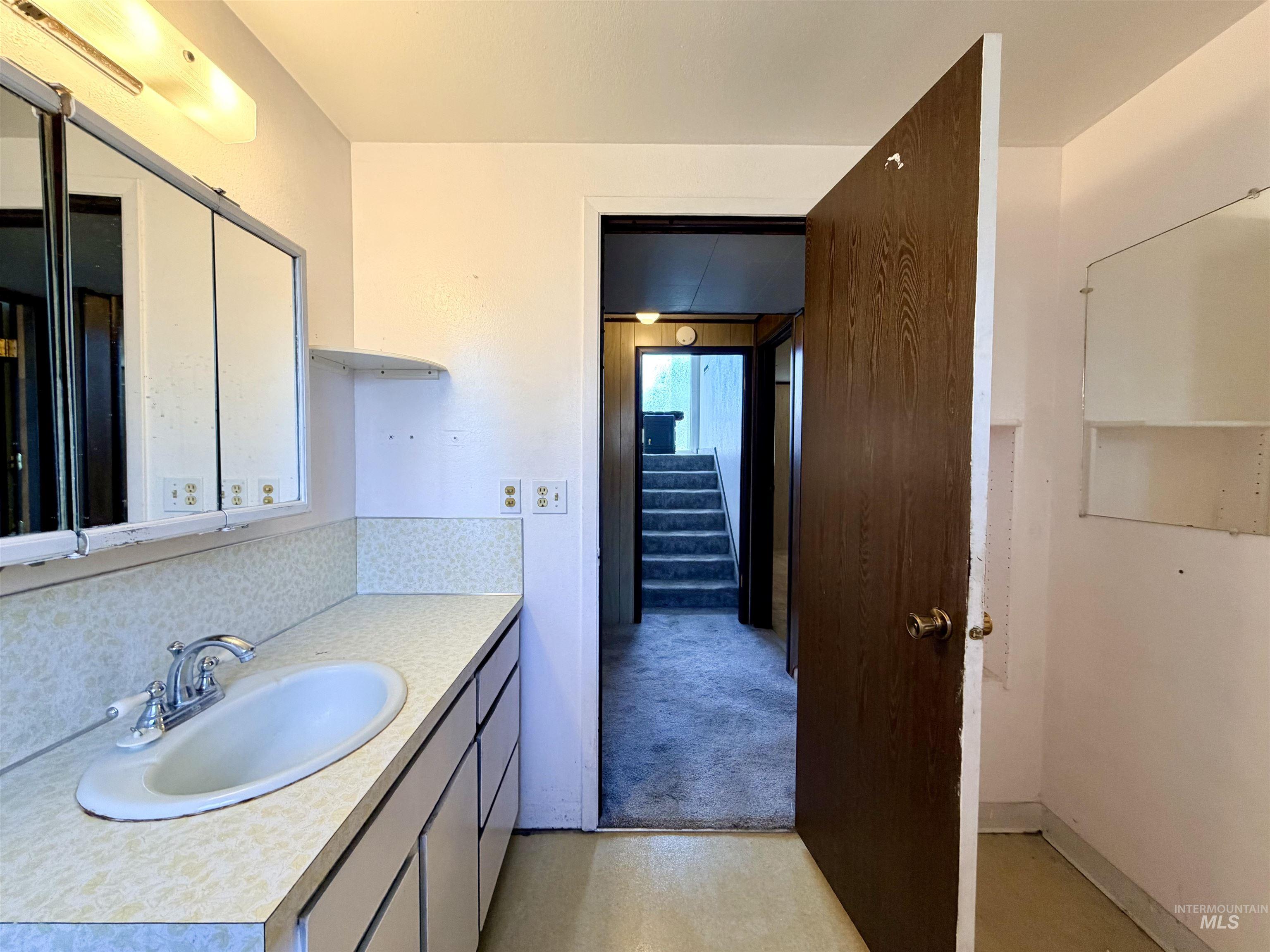 407 Linden Dr, Lewiston, Idaho 83501, 4 Bedrooms, 2 Bathrooms, Residential For Sale, Price $425,000,MLS 98975404