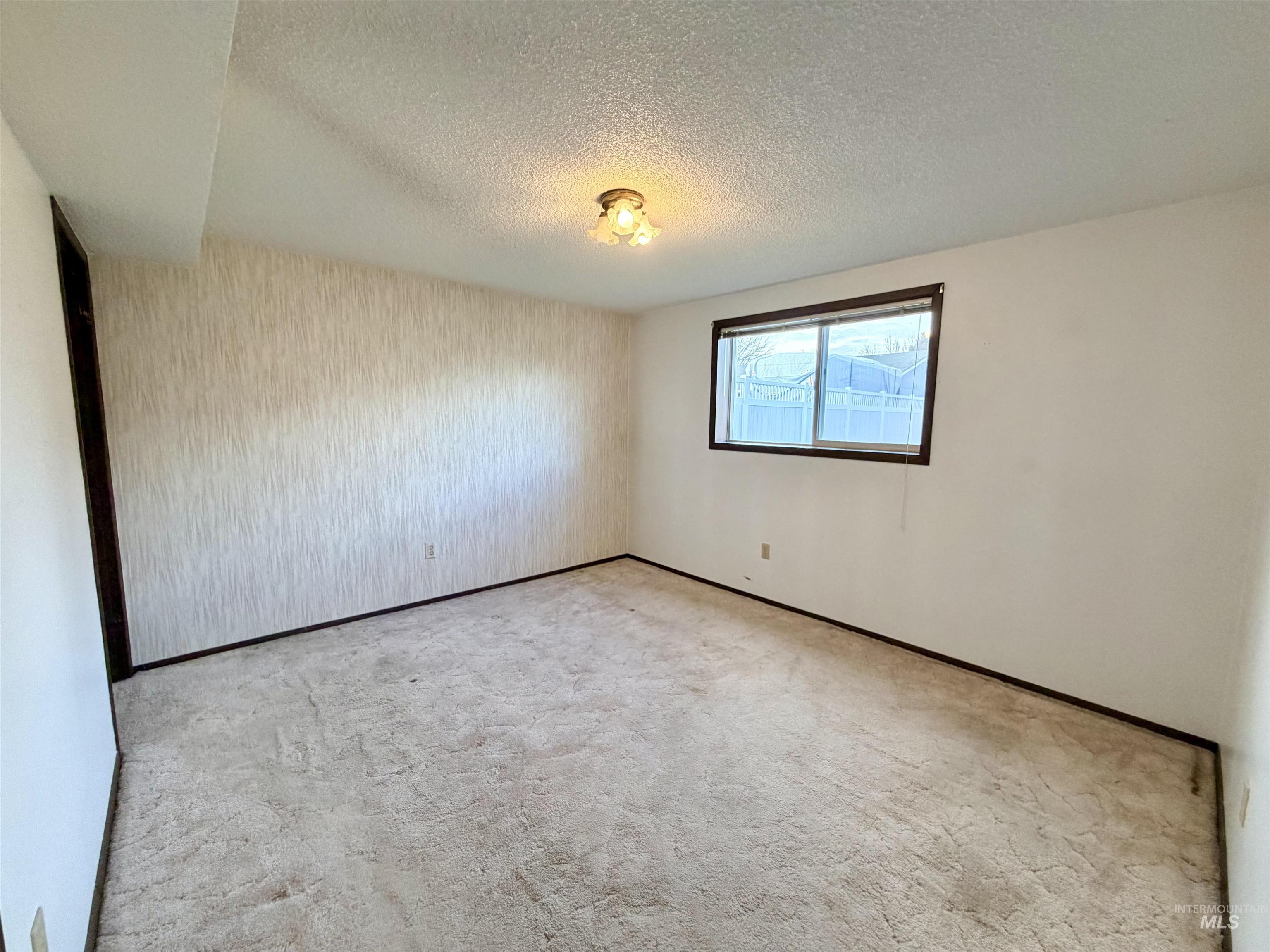 407 Linden Dr, Lewiston, Idaho 83501, 4 Bedrooms, 2 Bathrooms, Residential For Sale, Price $425,000,MLS 98975404