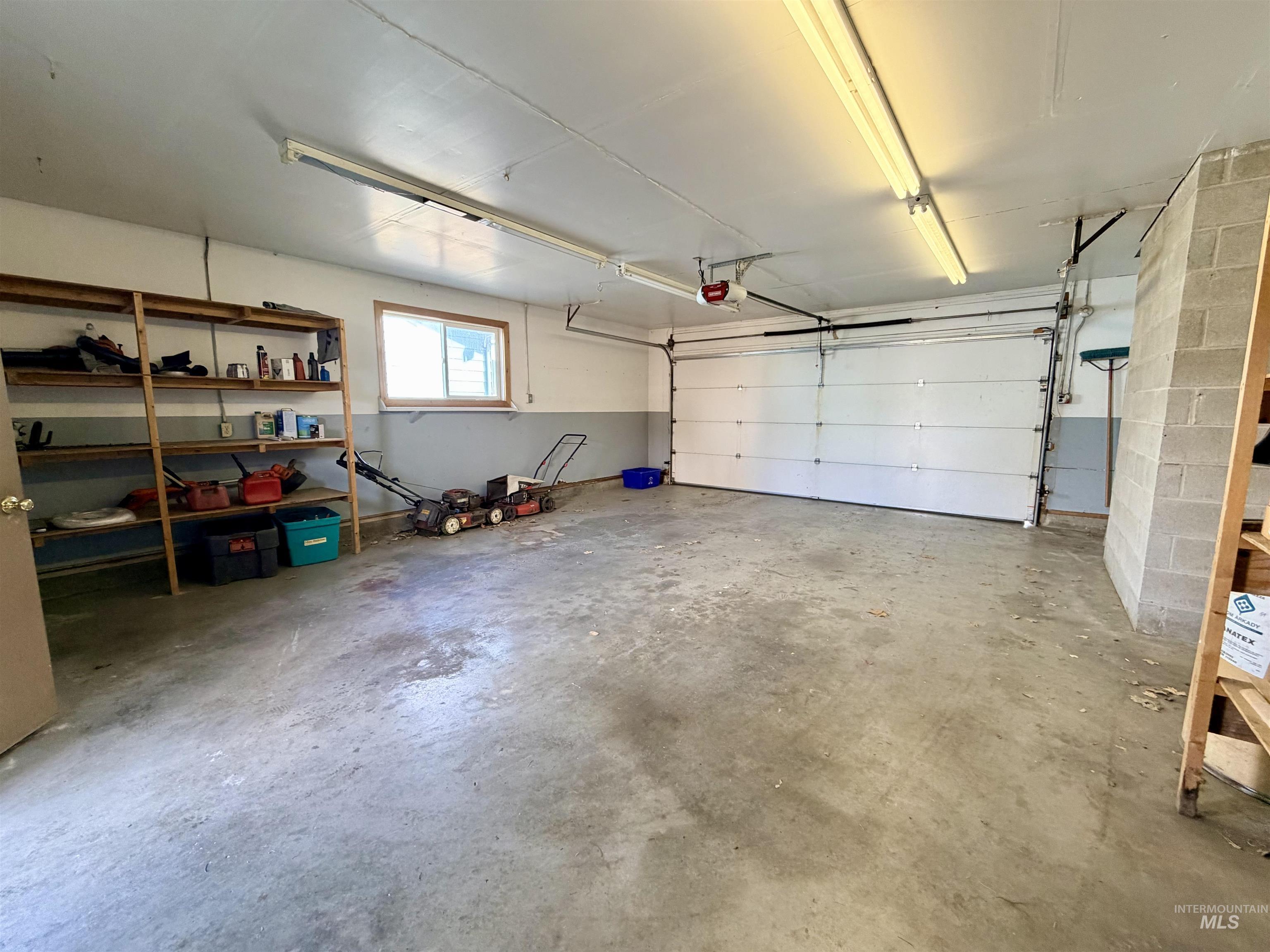 407 Linden Dr, Lewiston, Idaho 83501, 4 Bedrooms, 2 Bathrooms, Residential For Sale, Price $425,000,MLS 98975404