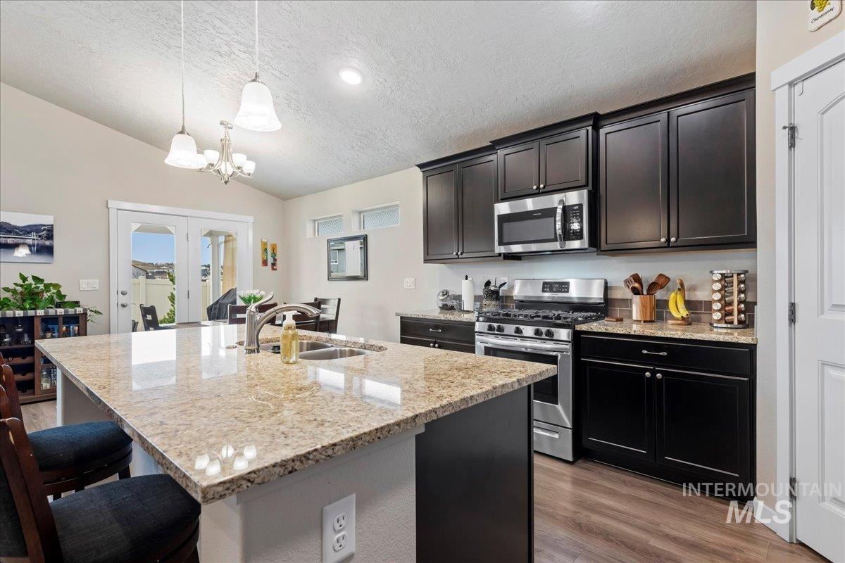 10064 W Gladiola St, Star, Idaho 83669, 3 Bedrooms, 2 Bathrooms, Residential For Sale, Price $499,900, 98975405